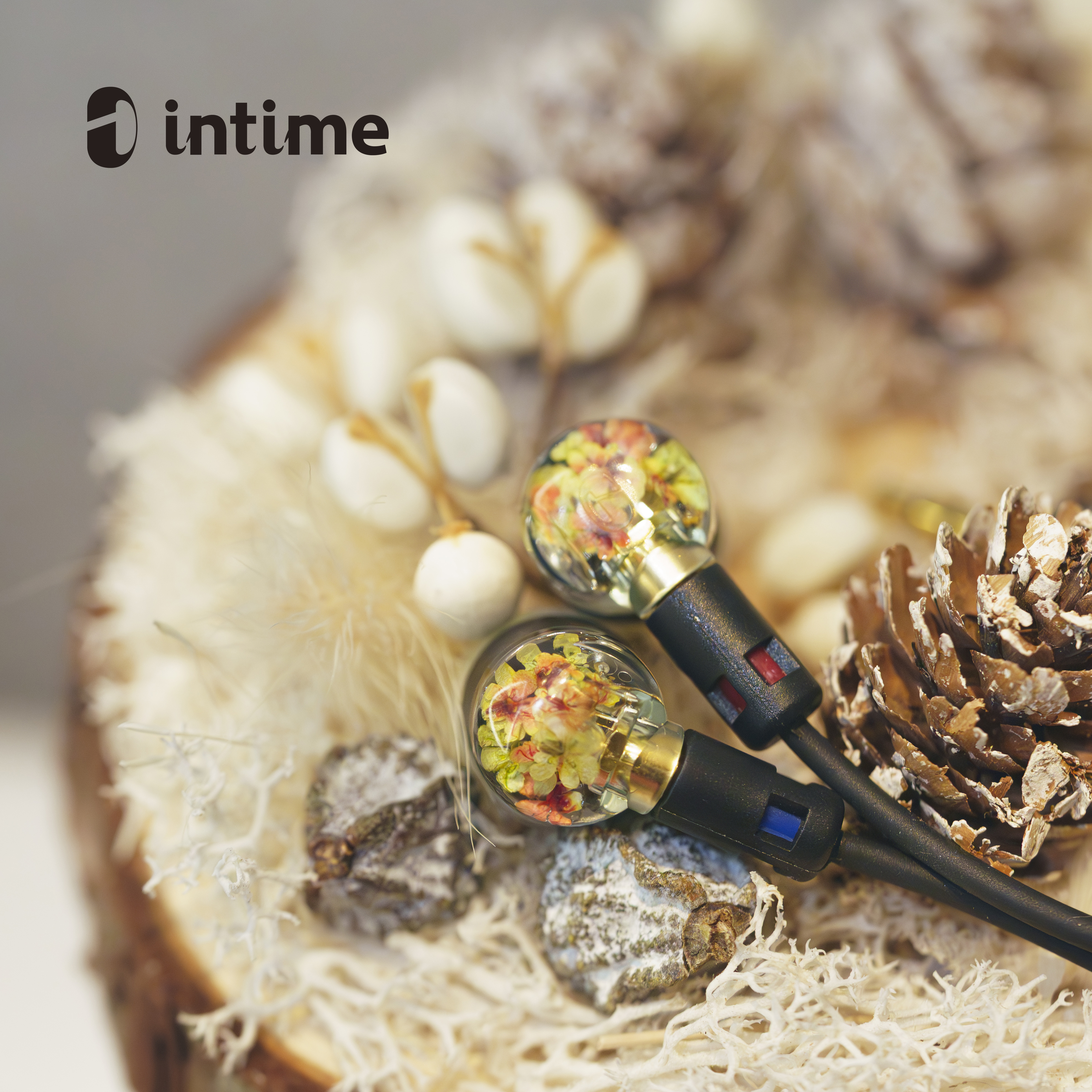 Intime君子蘭 (香港限量版) 入耳式耳機