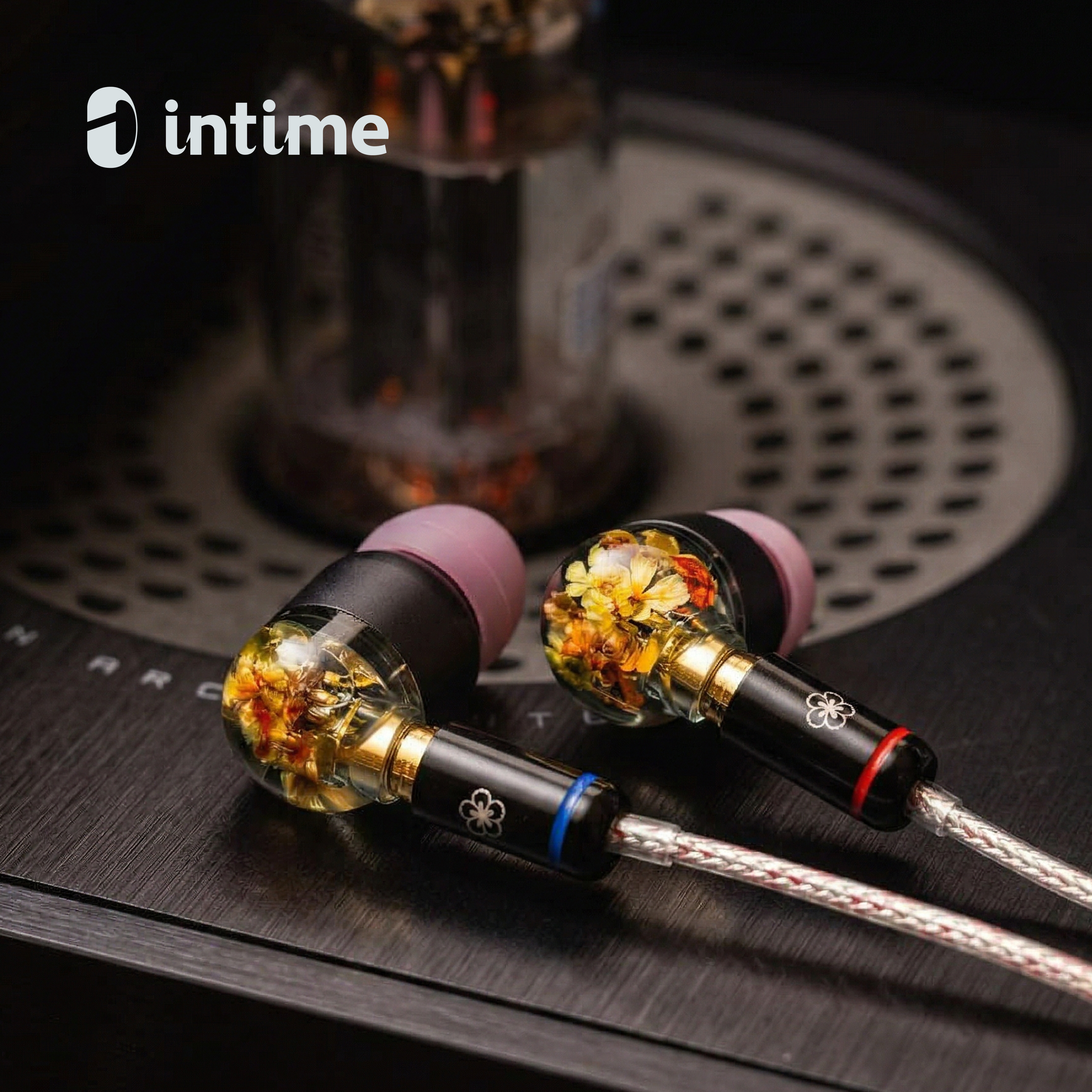 Intime君子蘭 (香港限量版) 入耳式耳機