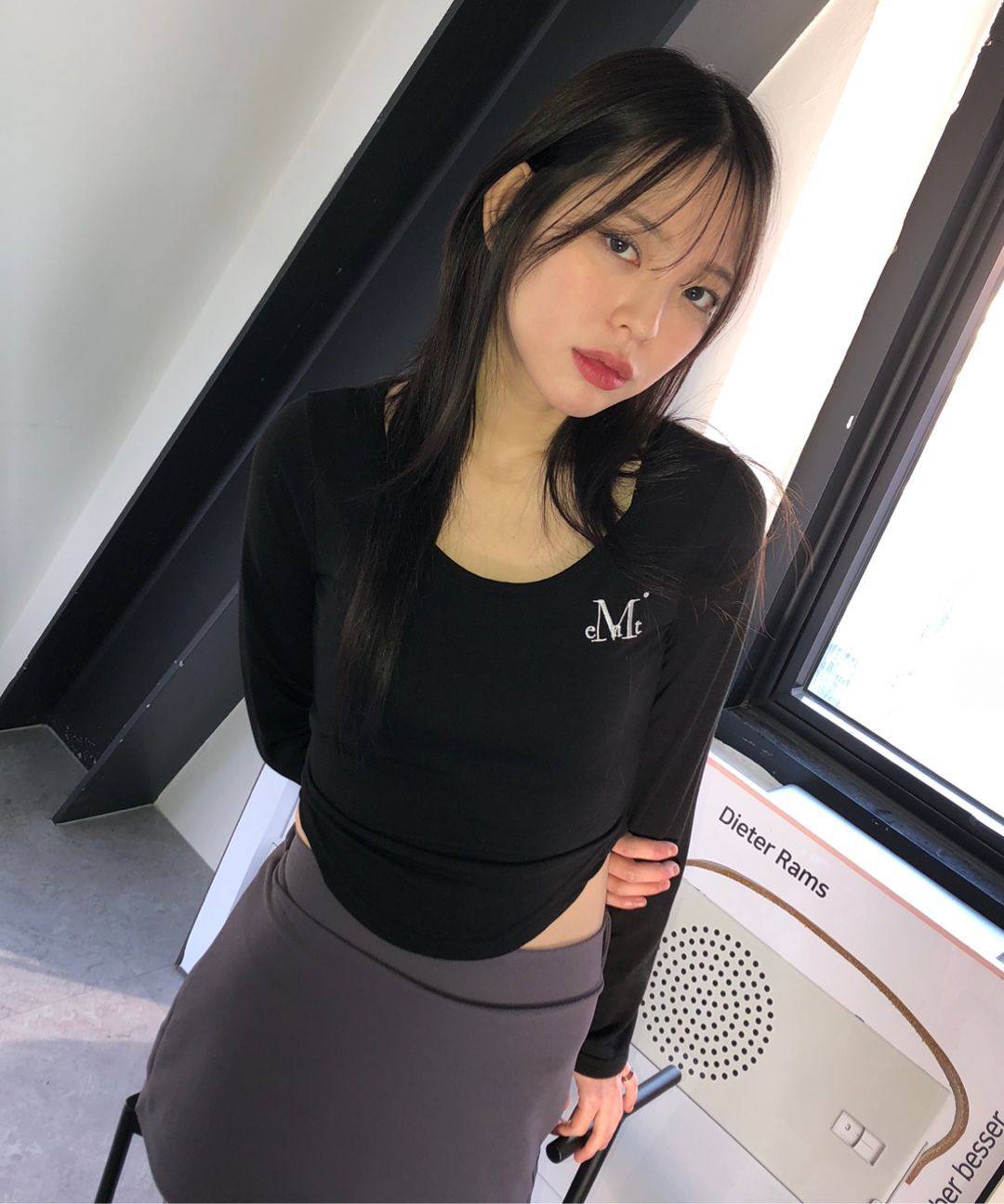 #預購 🇰🇷韓國26春夏 MUCENT 修身U領圓弧下擺長袖 3色 M12