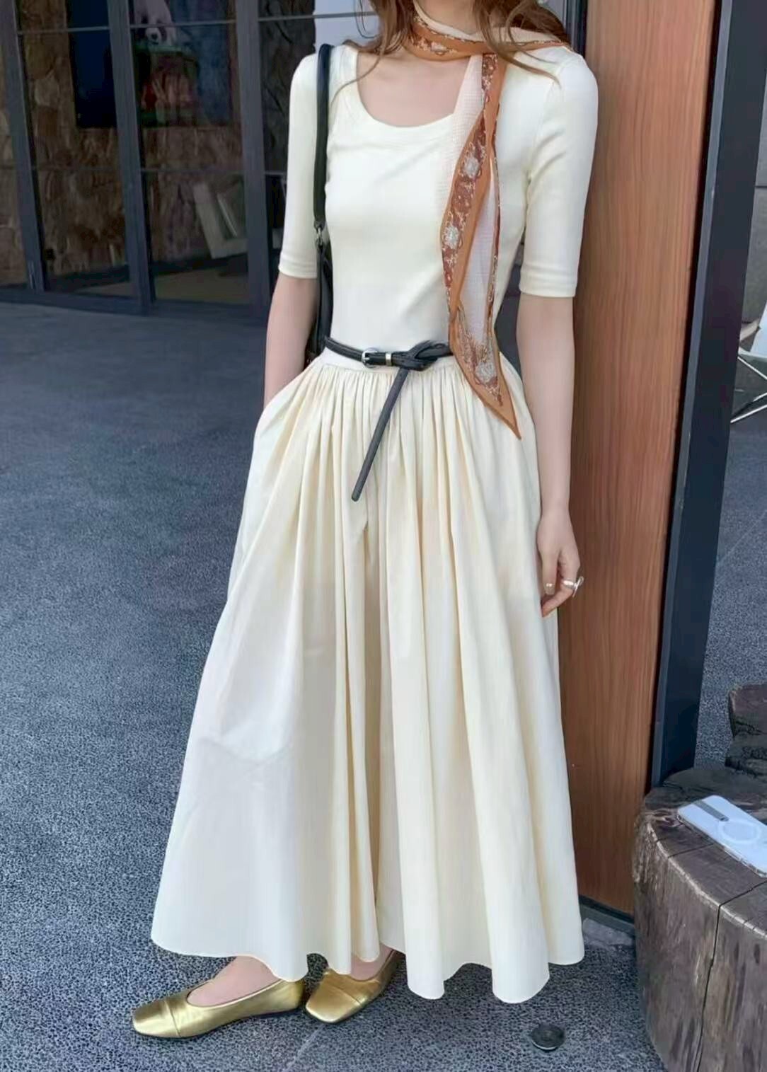 DRESS