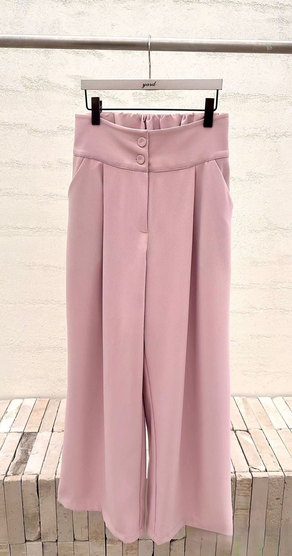 Y33 腰28-36 HIP56 長40 $399 (一口價)