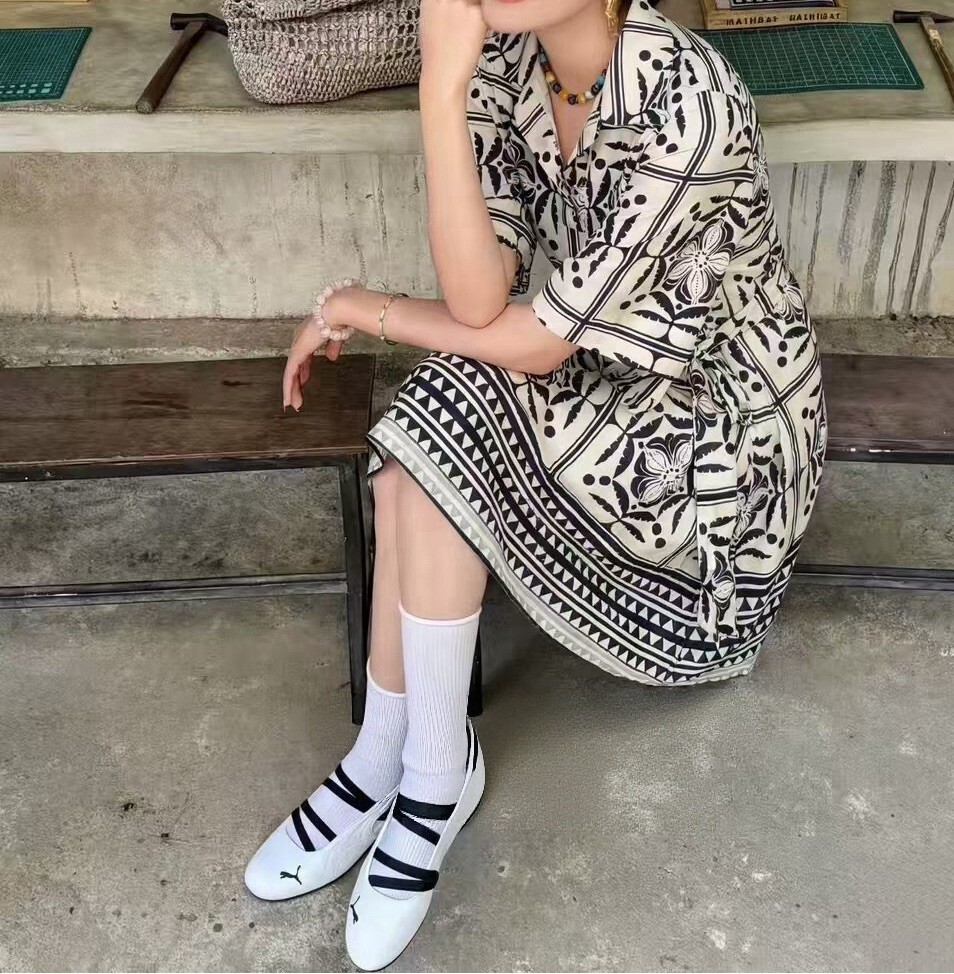 DRESS