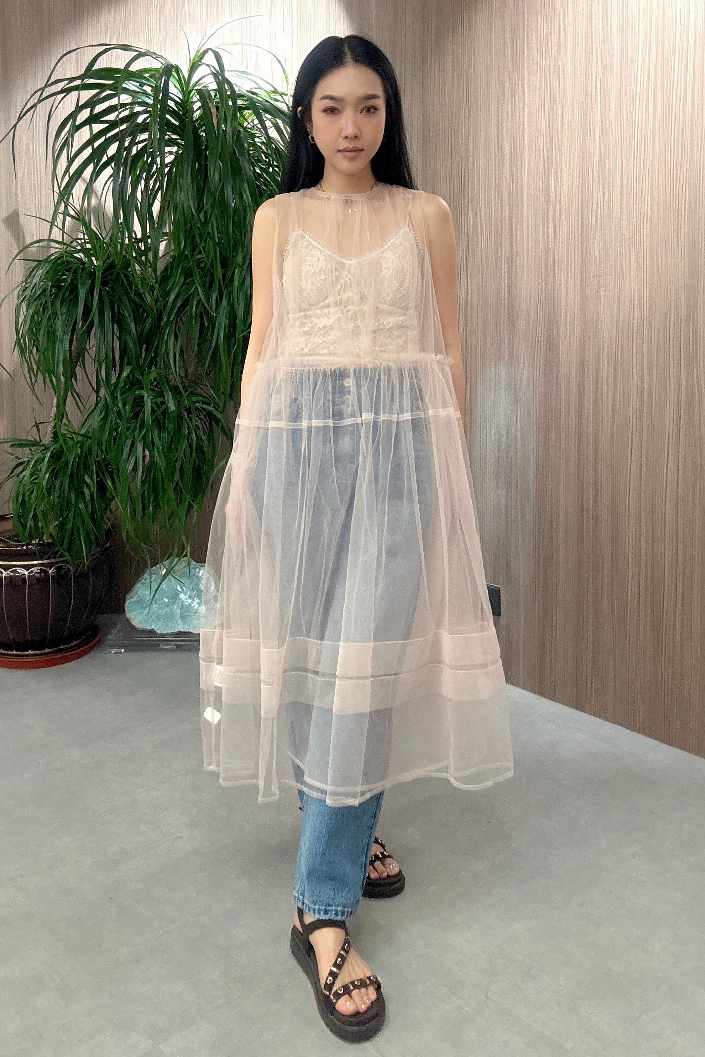 雙層網紗連身裙 (預購產品）