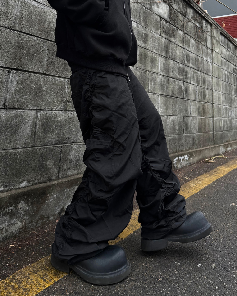 韓國 街頭 輕薄 皺褶 抽繩 尼龍 長褲