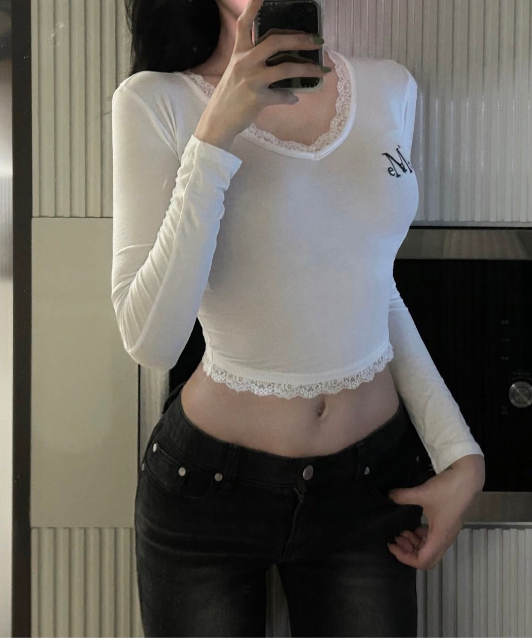 #預購 🇰🇷韓國26春夏 MUCENT 蕾絲V領長袖 3色 M02