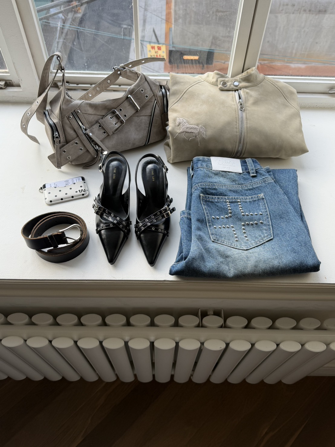 A49 vip皮帶設計尖頭鞋