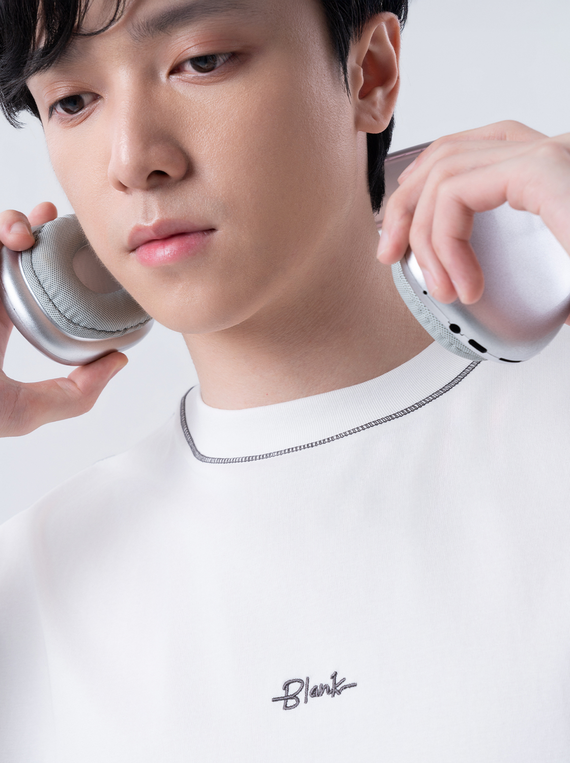 撞色車線簡約繡花短TEE