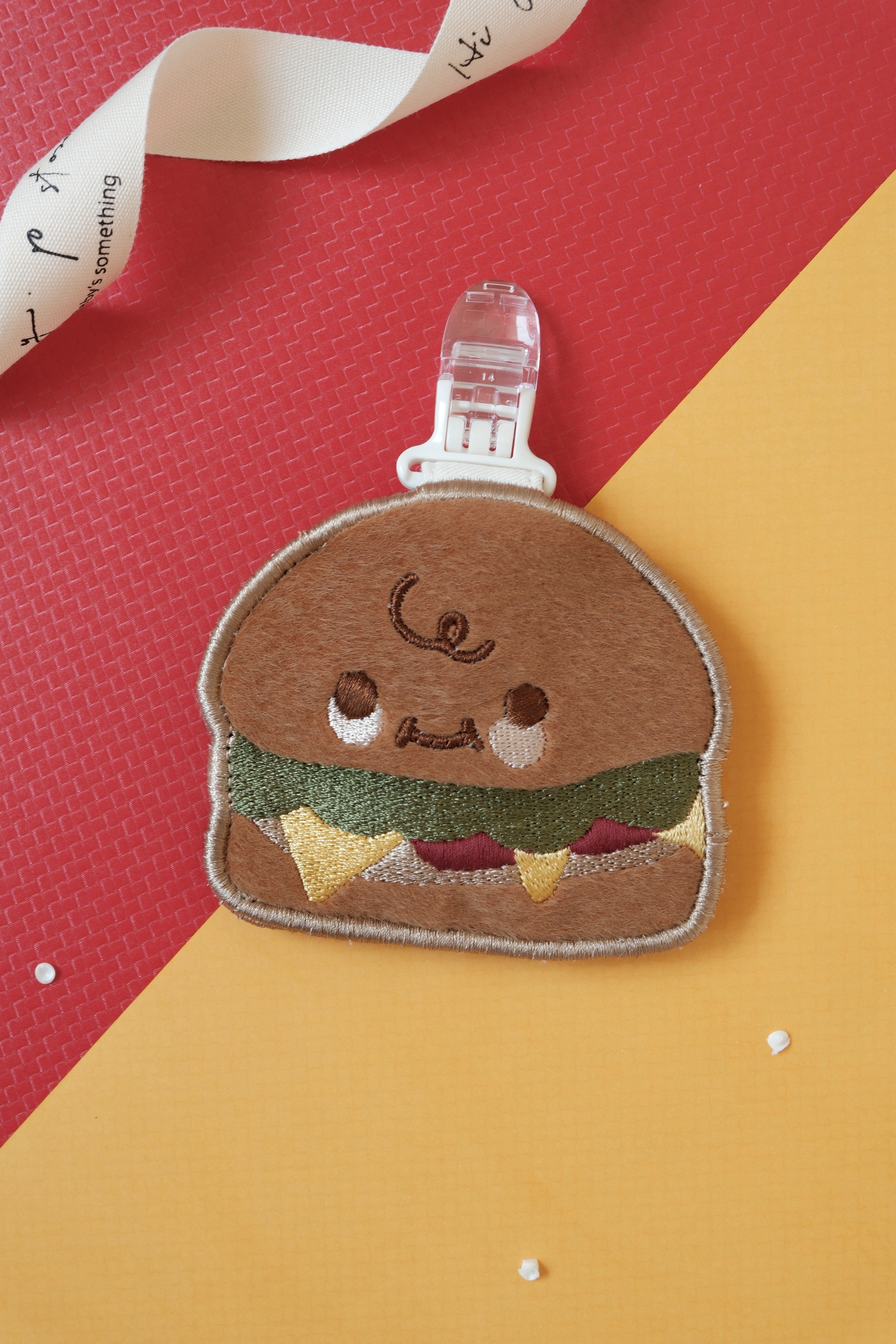 Hi Y.P store-刺繡平安符袋-獨家設計-漢堡