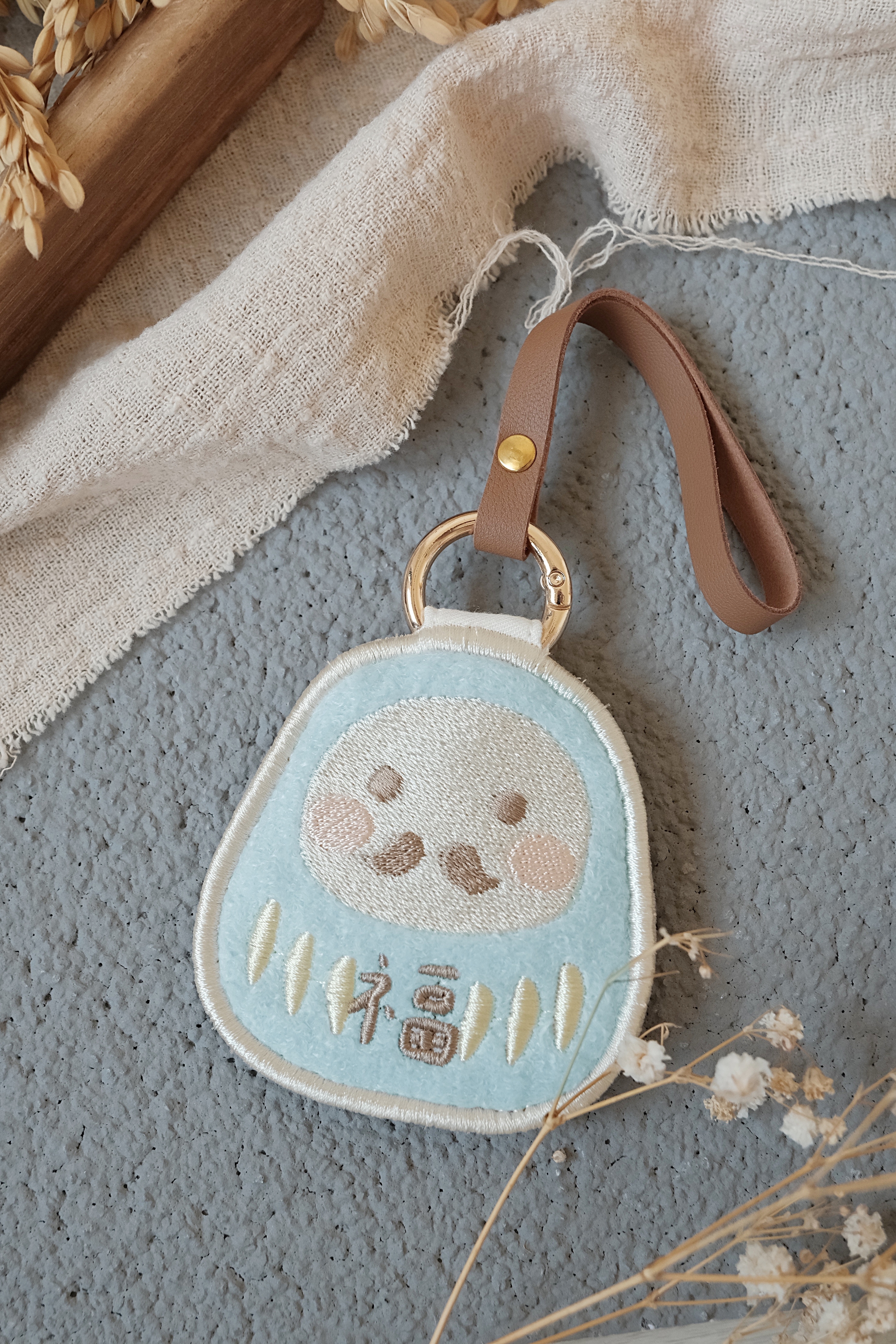 Hi Y.P store-刺繡萬用皮飾-獨家設計-達摩 ( 藍 )
