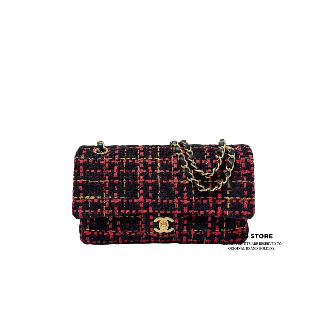 Chanel Classic Flap - Red / GHW