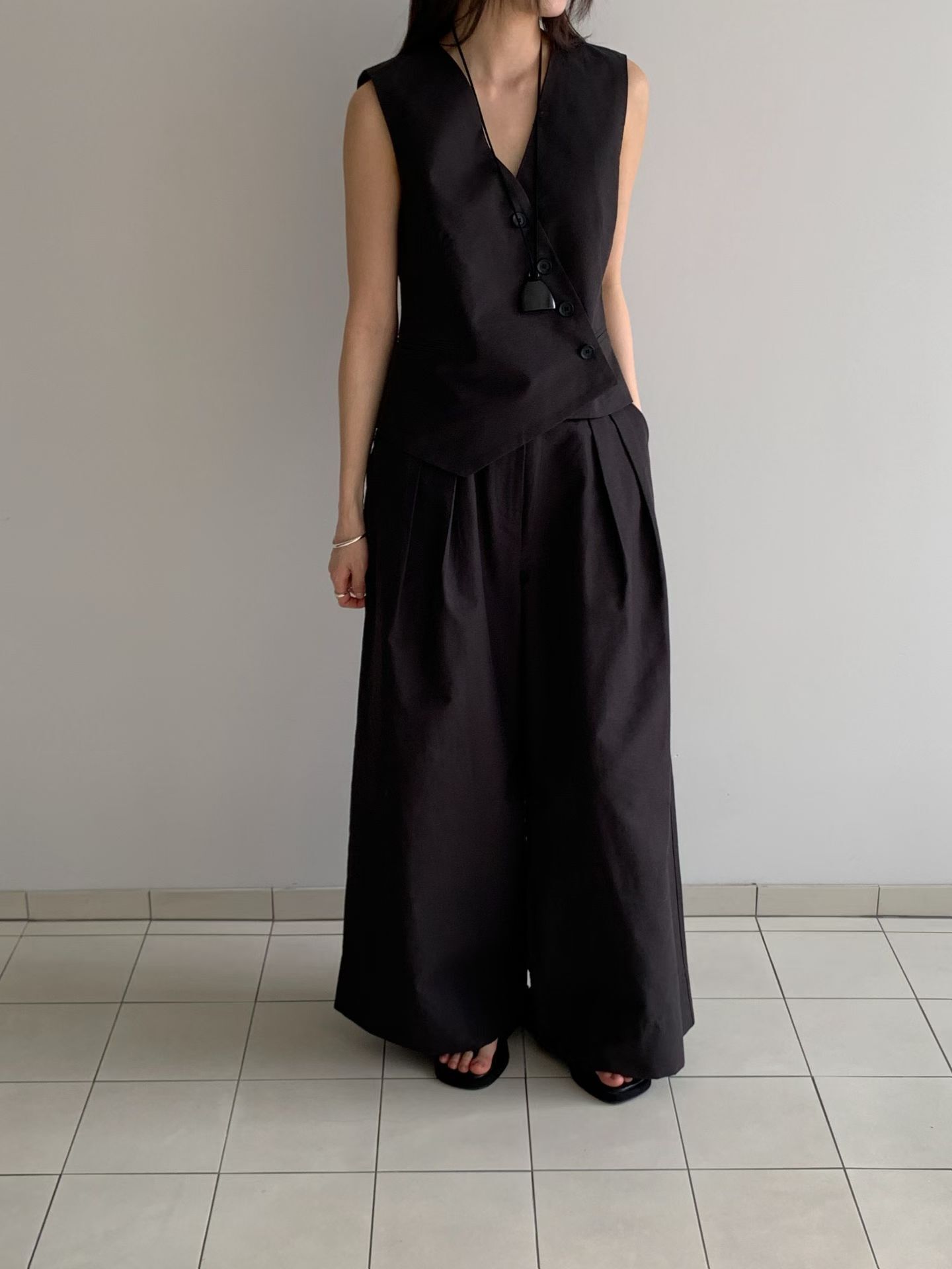 VV2606 Linen Slant PT