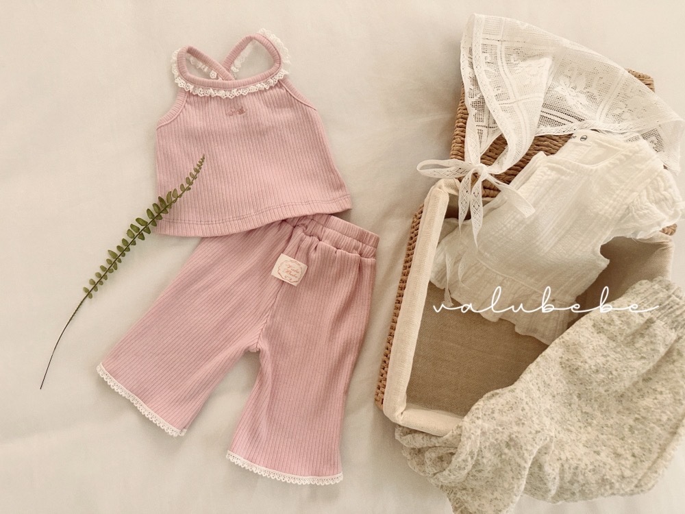 Valubebe 蕾絲滾邊後交叉背心 / 2色