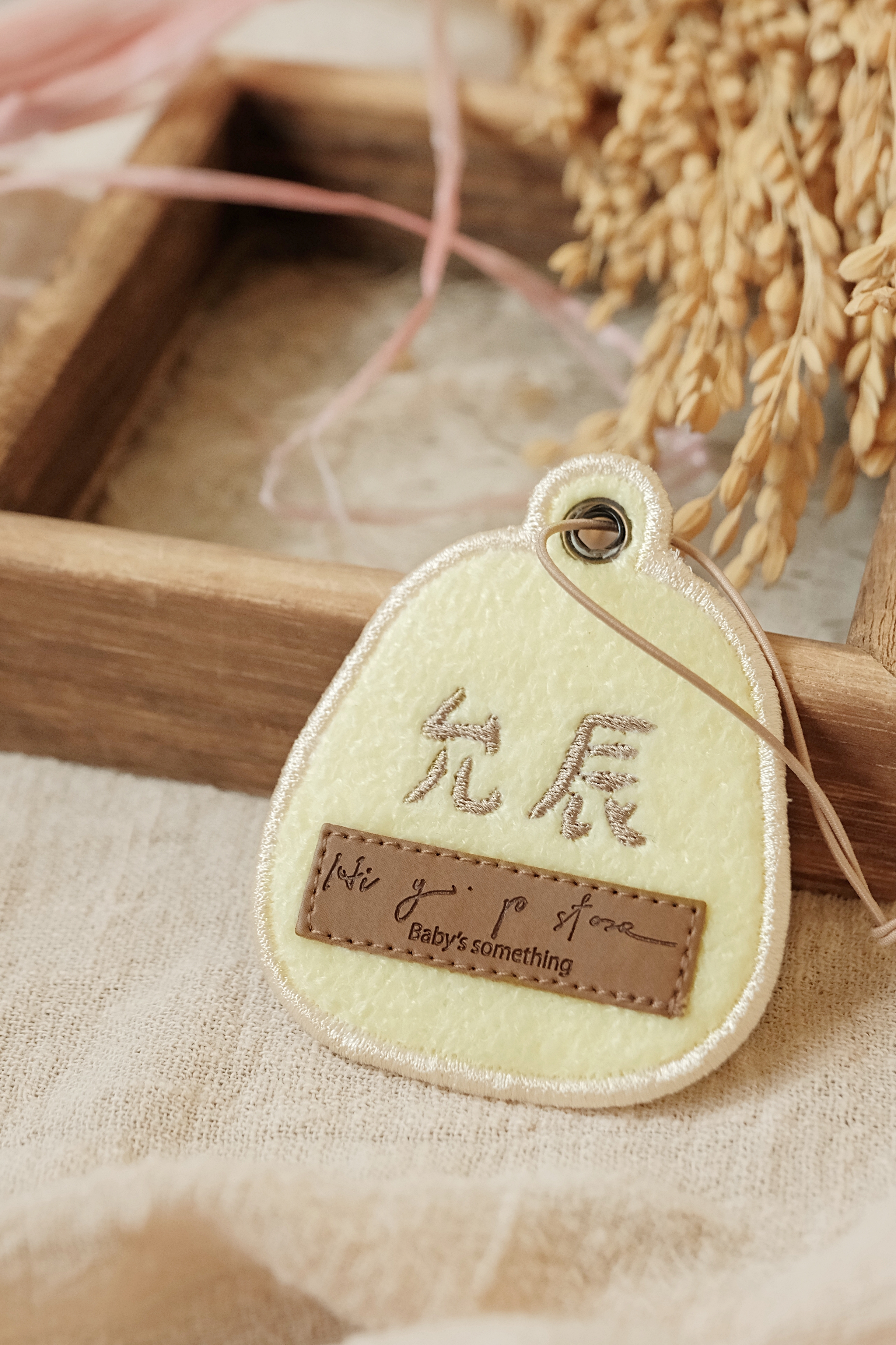 Hi Y.P store-姓名吊牌-獨家設計-達摩 ( 黃 )
