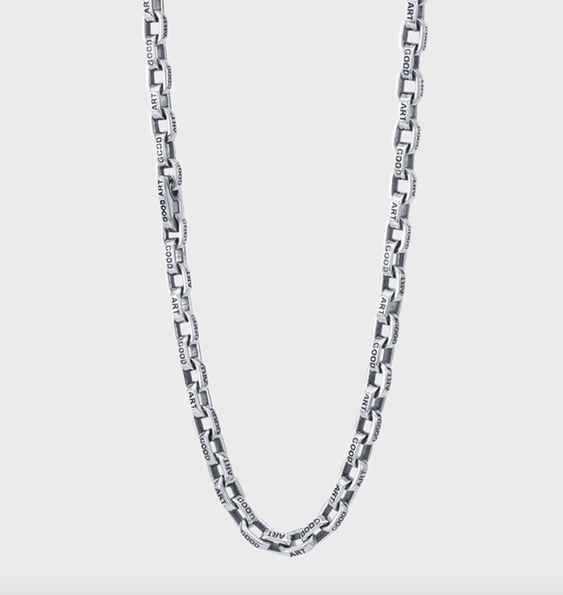 Pequeño A Mano Necklace