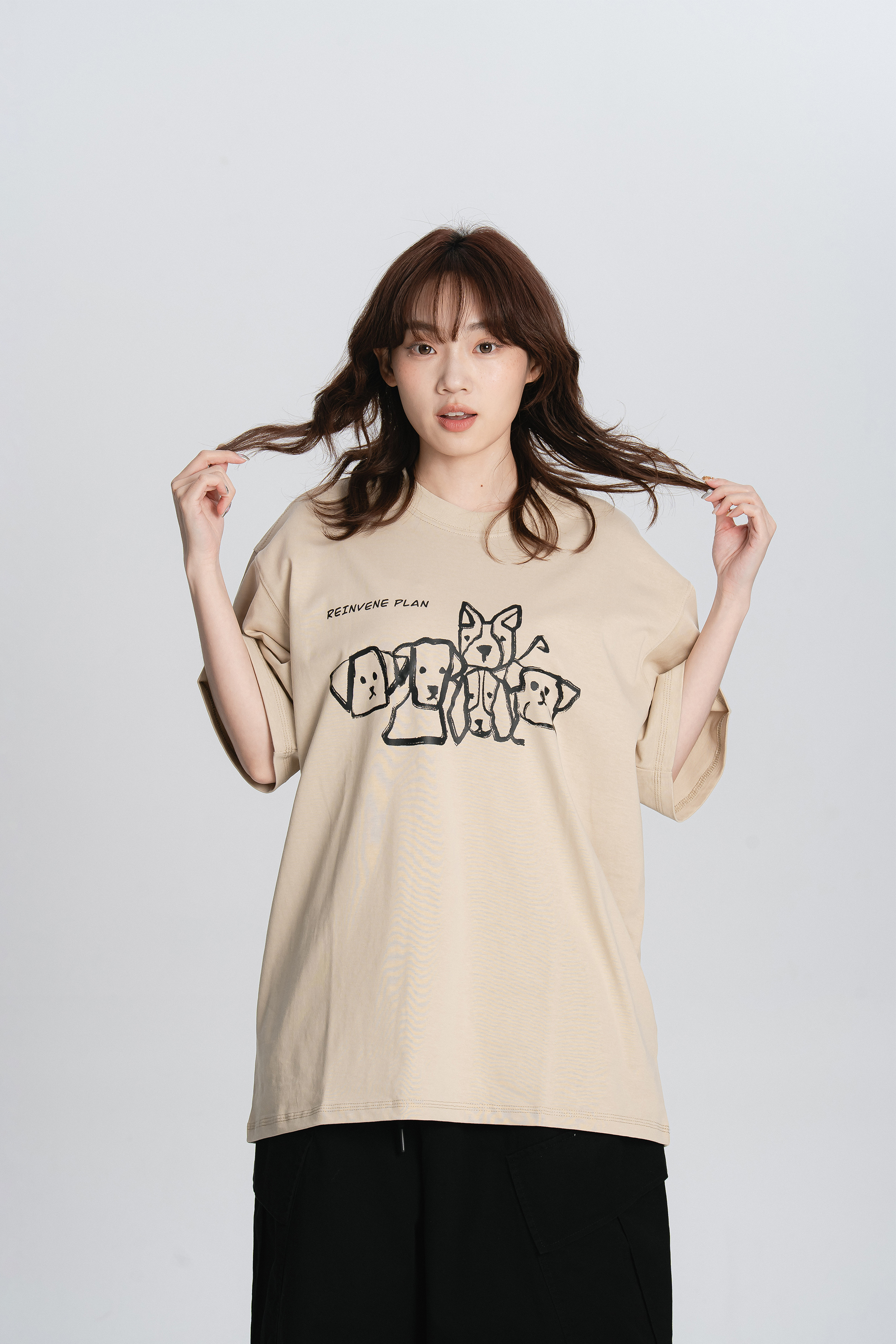 墨線塗鴉狗狗印花短t 2色