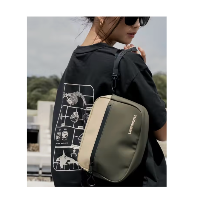 ▲Hanami 山包海容 船潛收納防潑水小包-橄欖沙灘