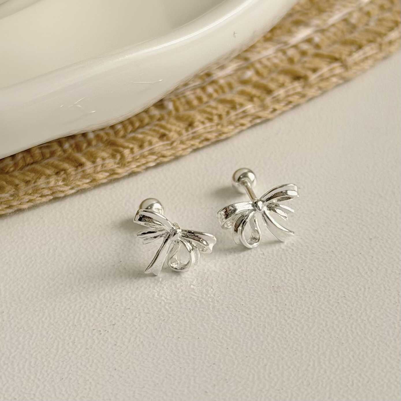 V286壓紋緞帶蝴蝶結純銀鎖針