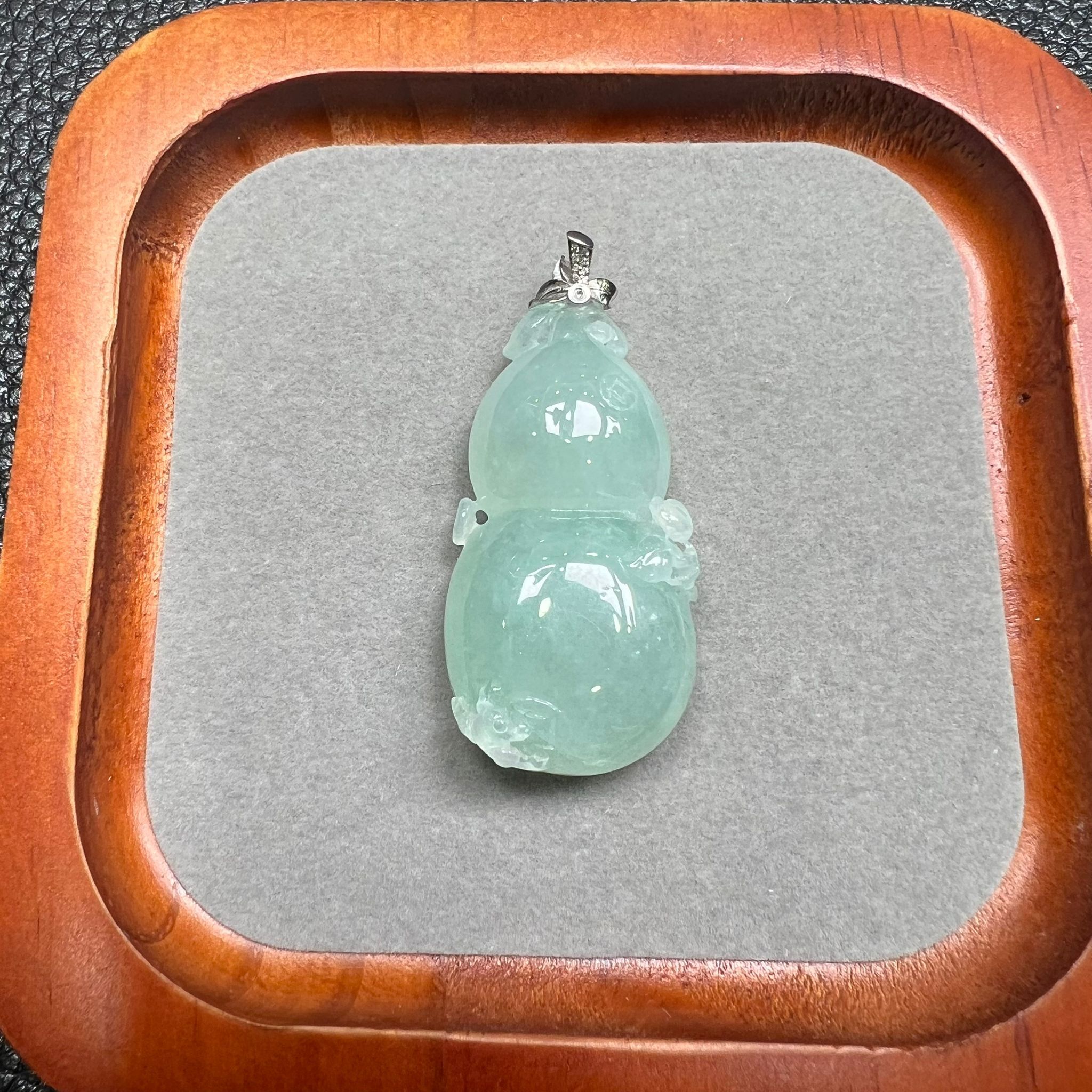 SD227 大葫蘆罕有冰件 **連證書