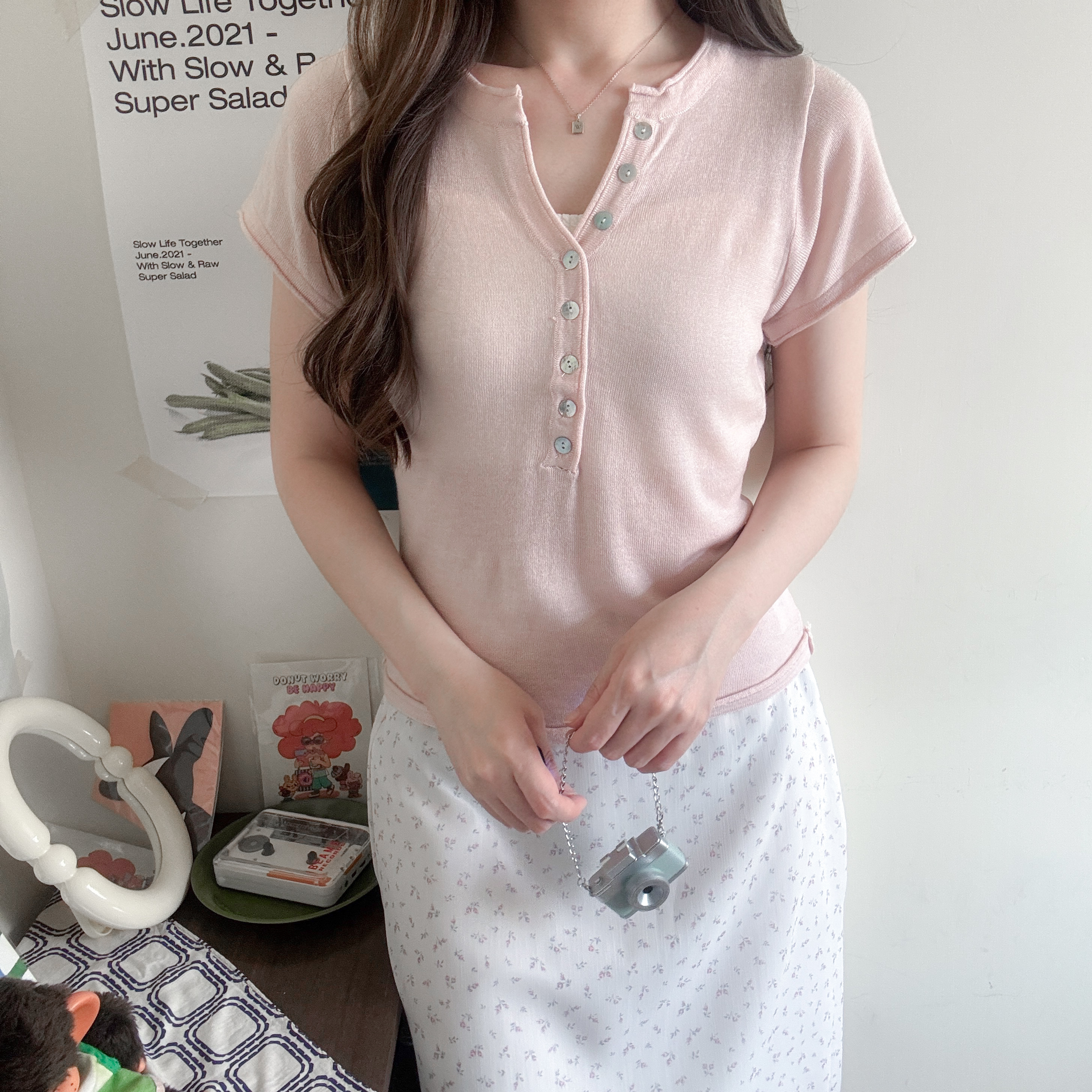 Pastel色系V領半開鈕線衫