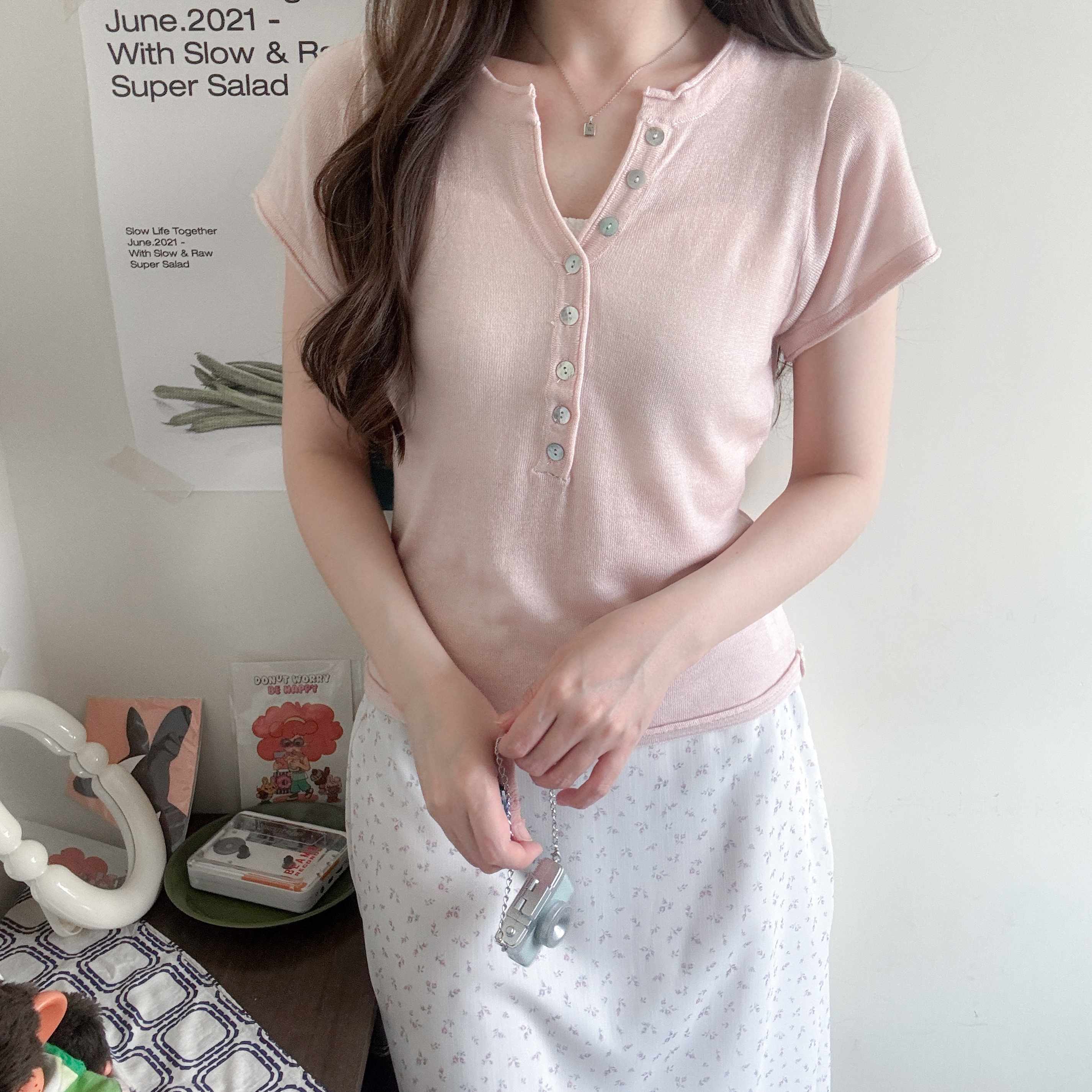 Pastel色系V領半開鈕線衫