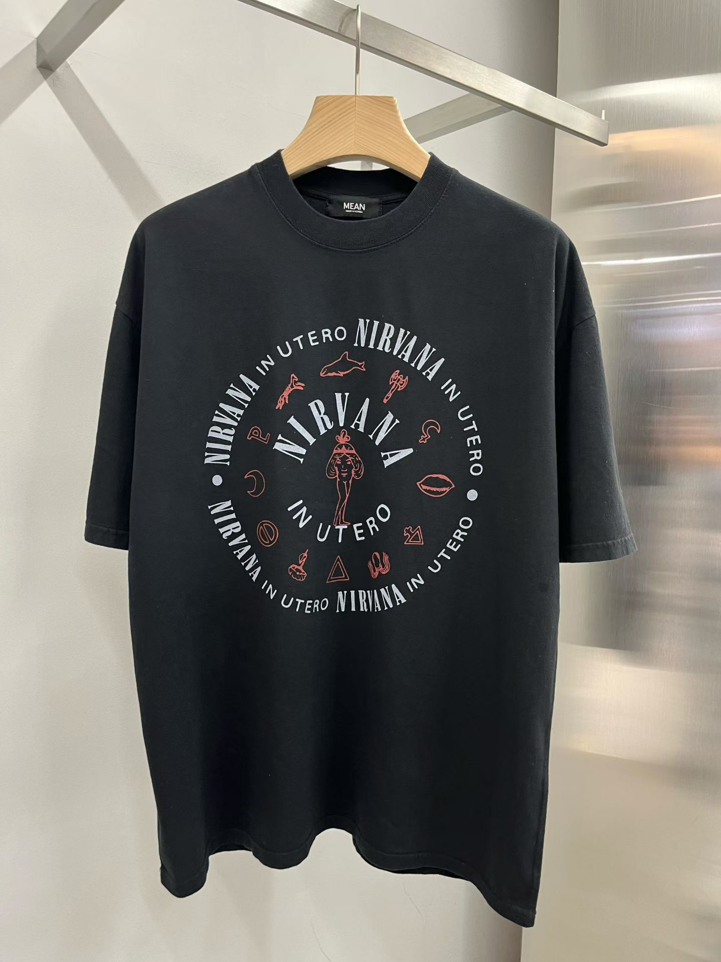 英文字圖案短袖Tee MEAN-005T