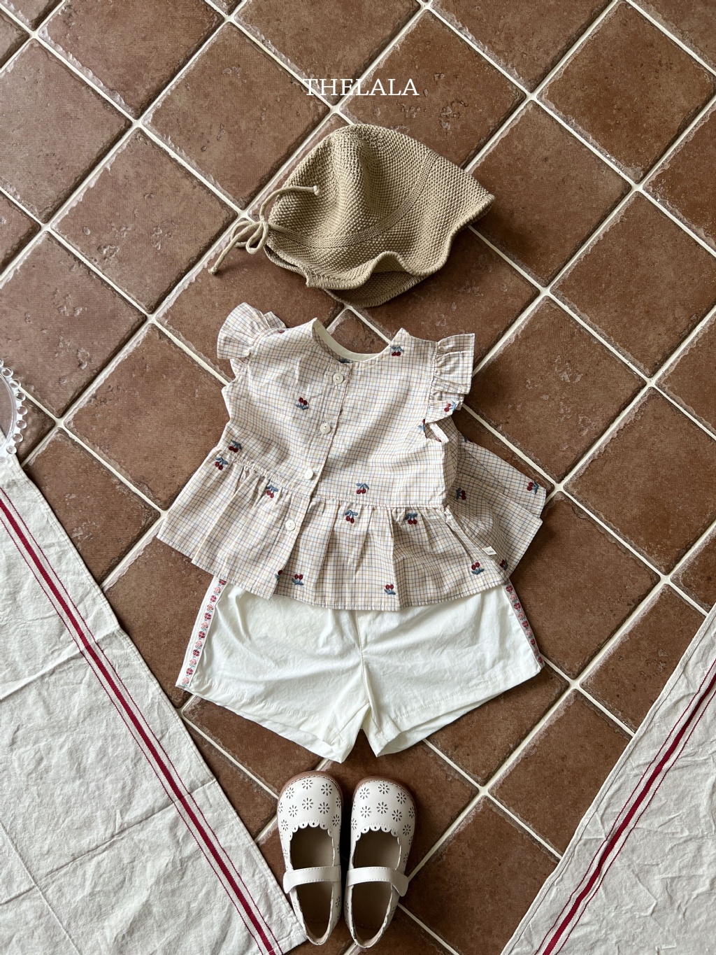 正韓夏lalla 小童飛袖米白/格紋上衣