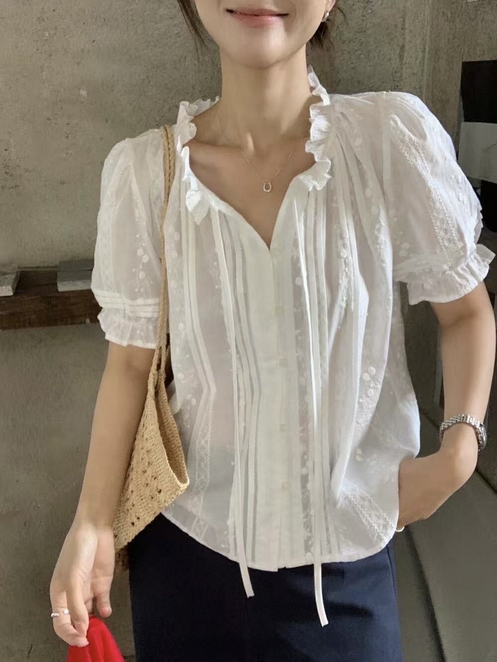 338 清透感木耳領綁帶襯衫