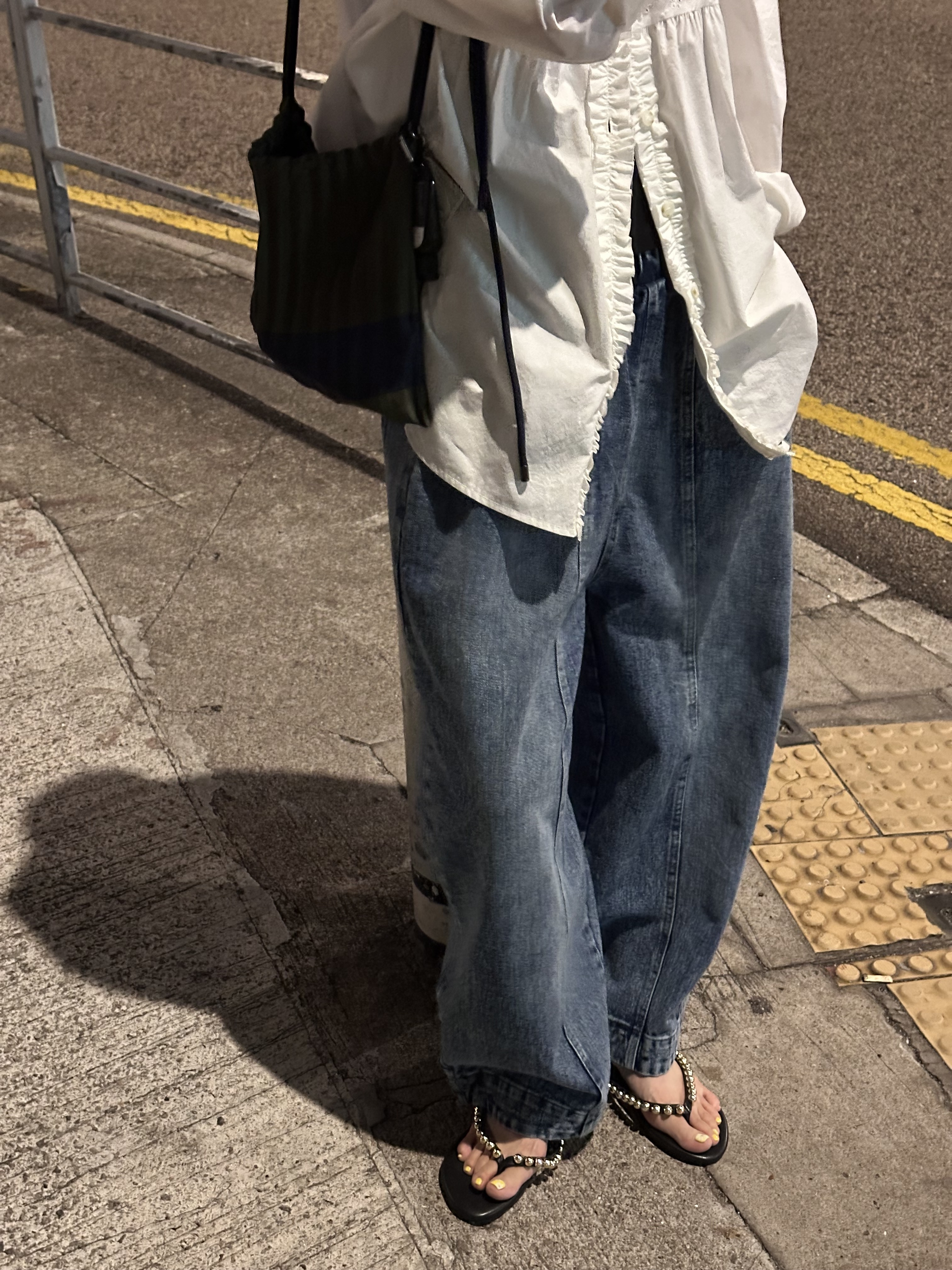 03720a/粗線條內線水洗牛仔褲　28-44/46/39