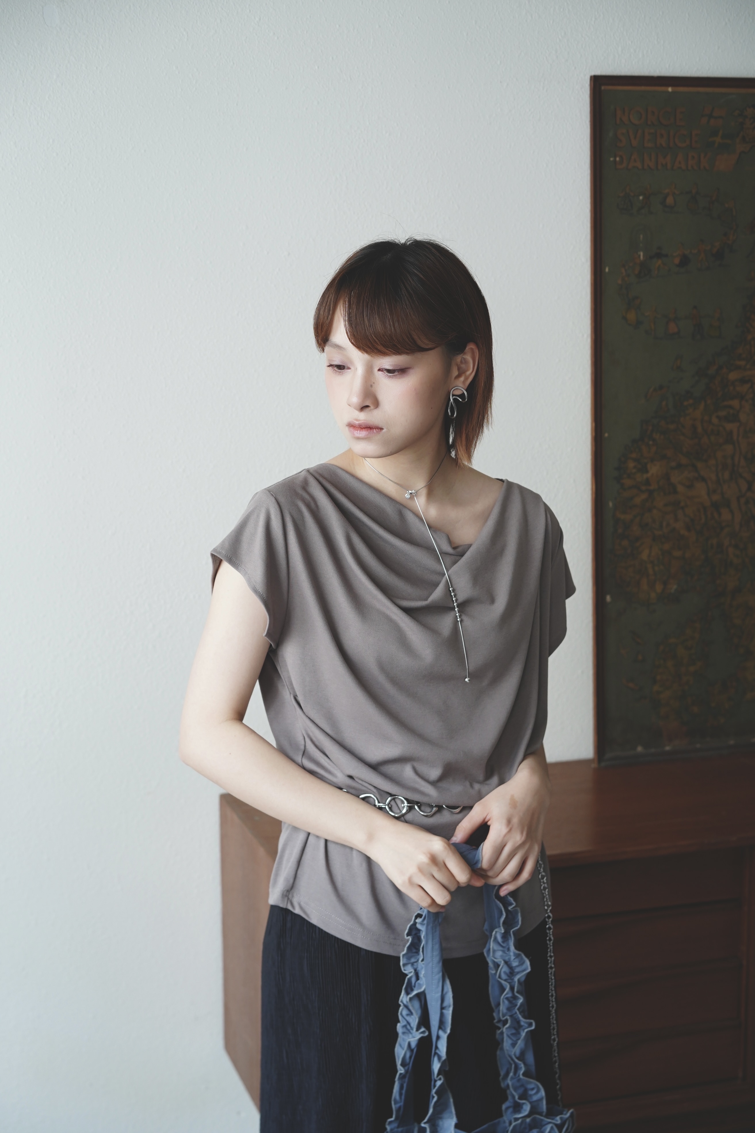 舒適優雅 ～ 莫代爾墮領上衣 - BL52776