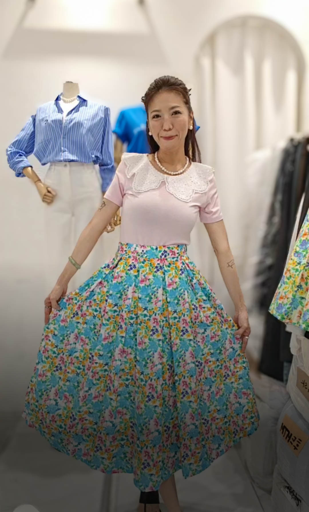 🎈K0802  ▶️素色蕾絲大翻領上衣 Free size ~XL👉B:cm L:56cm