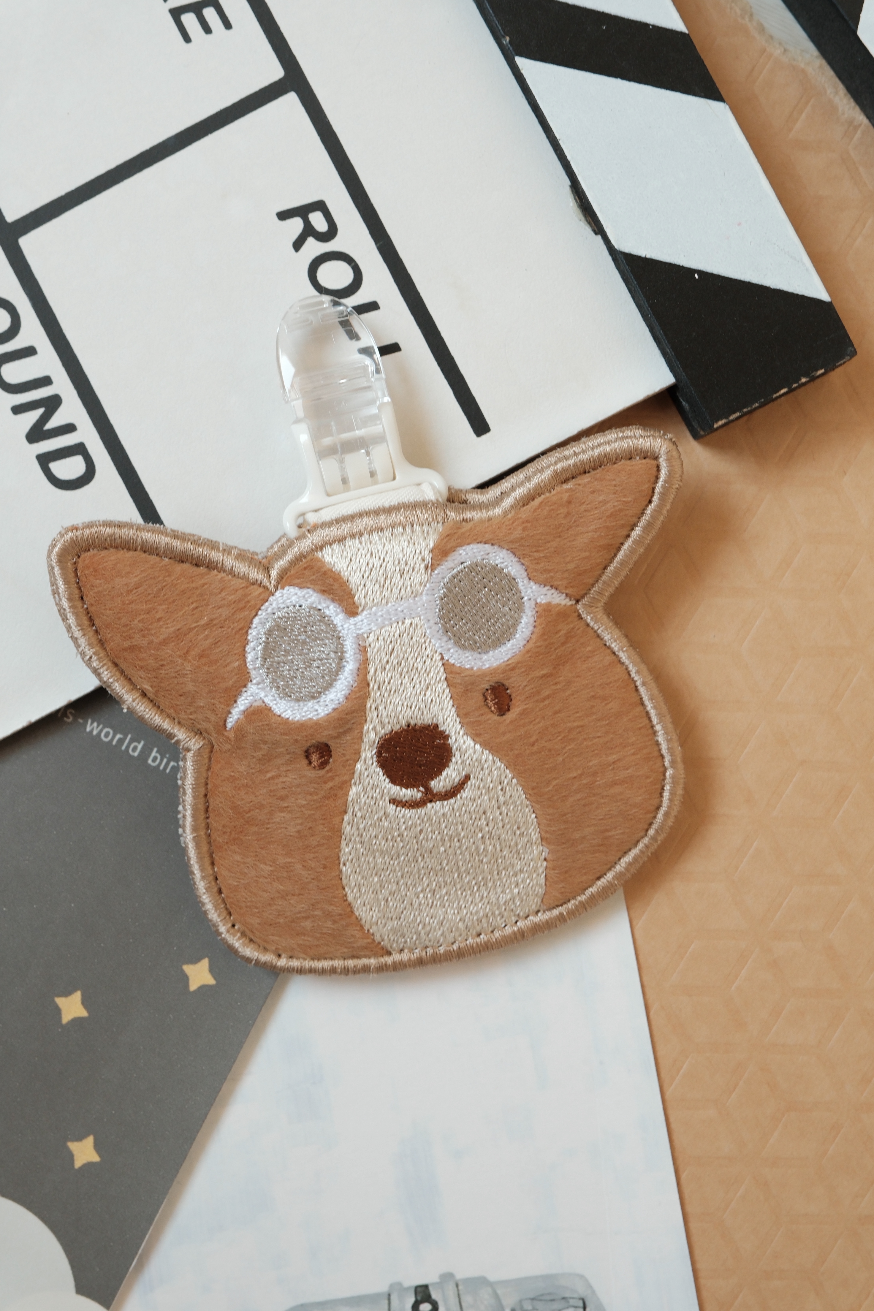Hi Y.P store-刺繡平安符袋-獨家設計-柯基