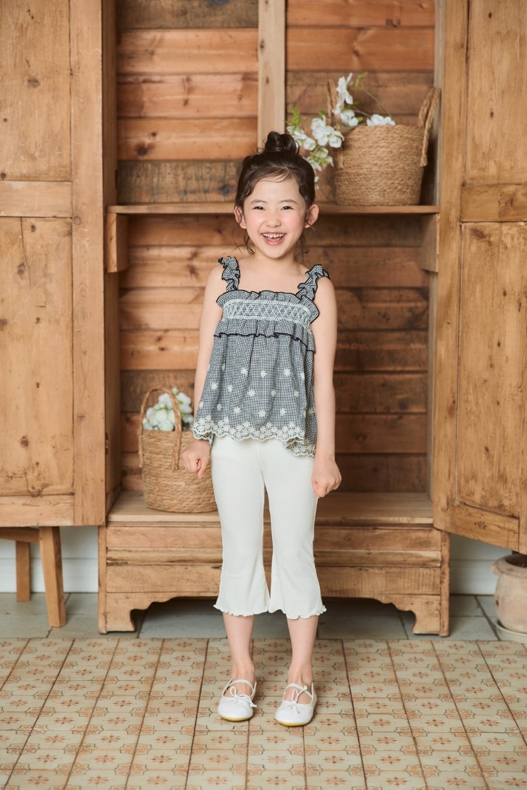 正韓夏bbb 三色復古刺繡花捲邊背心