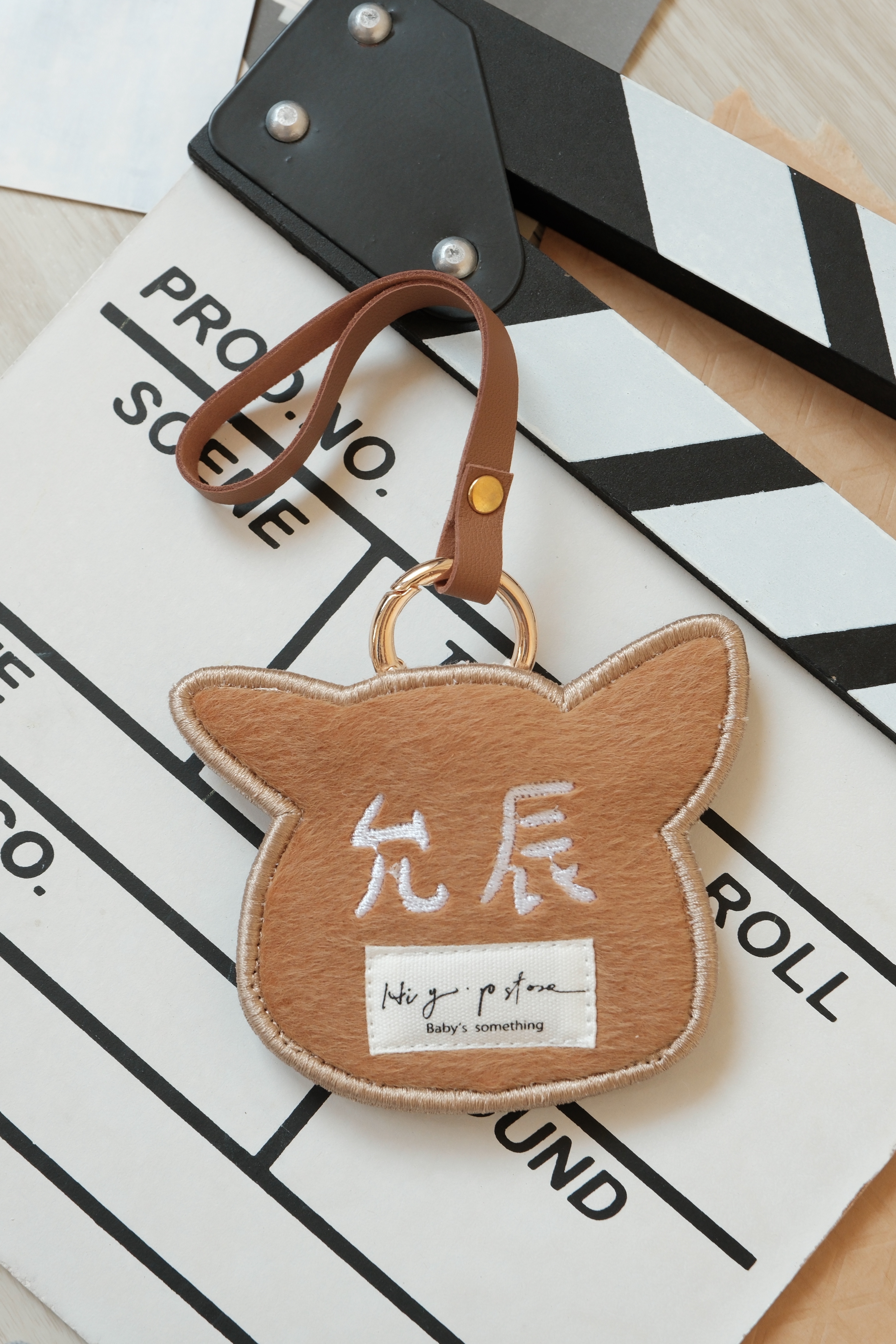 Hi Y.P store-刺繡萬用皮飾-獨家設計-柯基