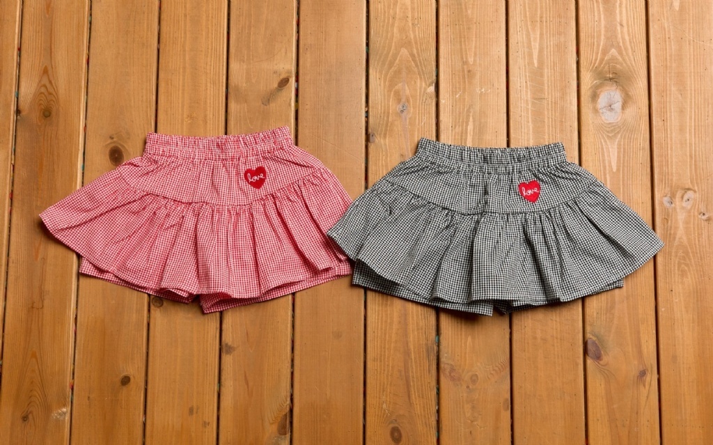 正韓夏bbb 兩色小愛心格子裙褲