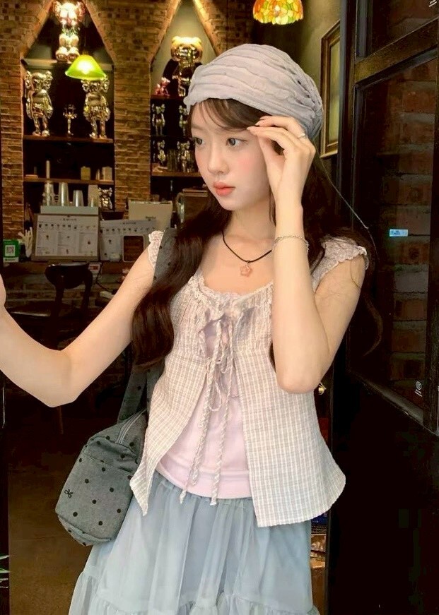 前綁格子背心+蕾絲掛脖背心