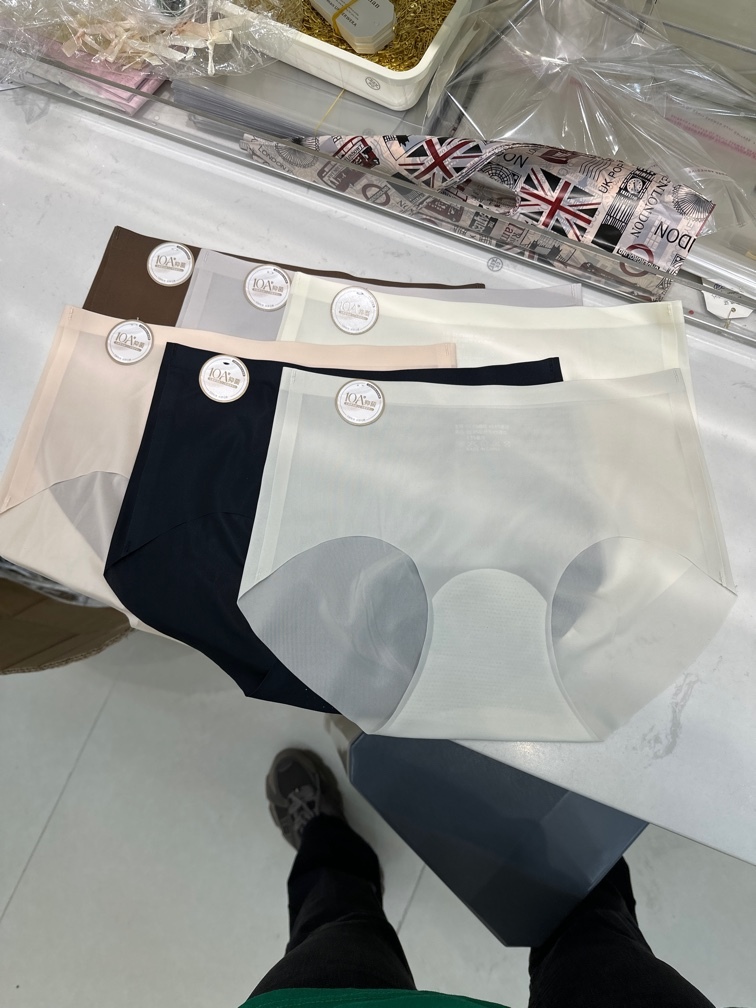 IT117-冰感無痕裸感內褲