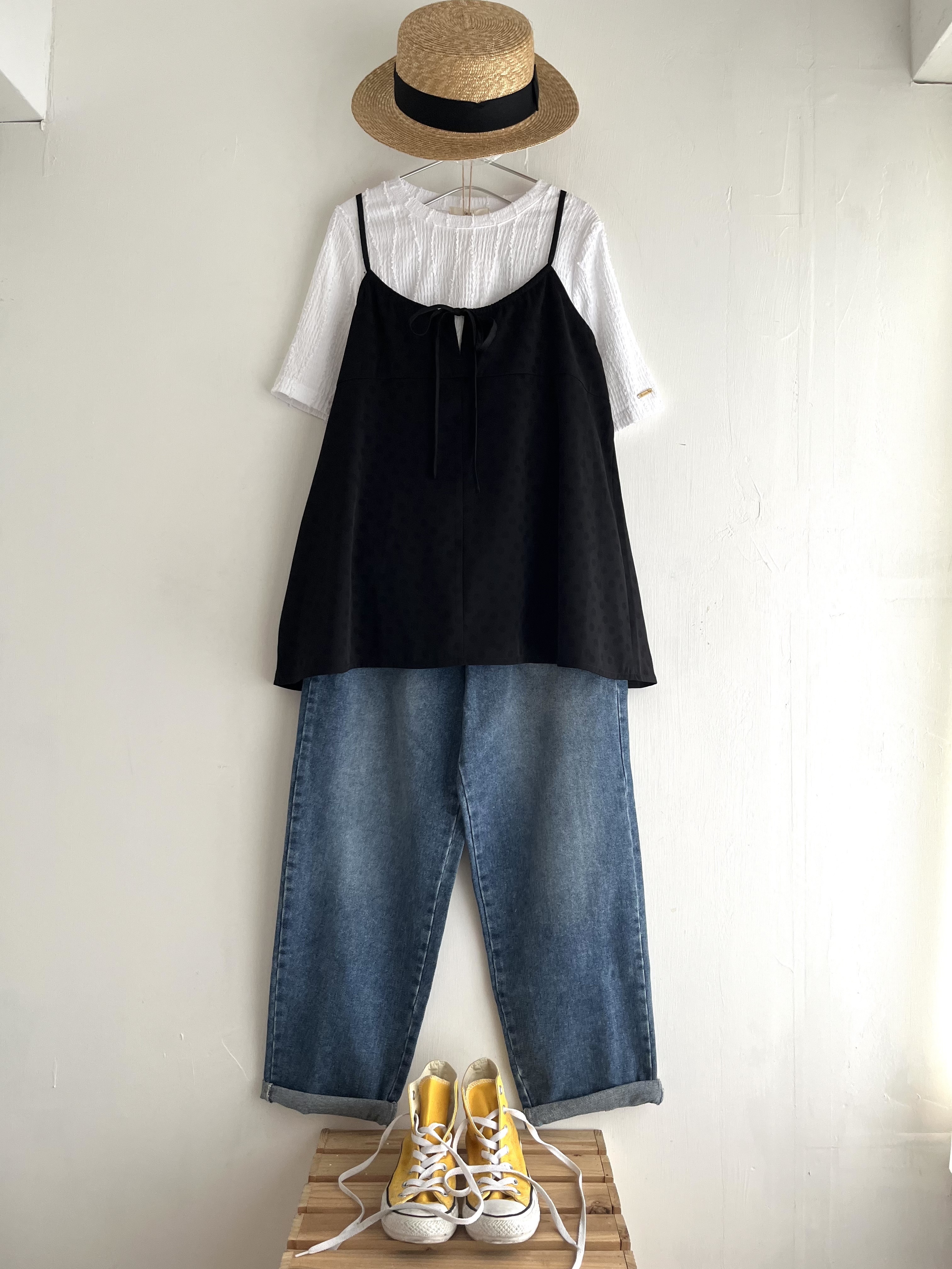 Keitto黑色暗波點吊帶top