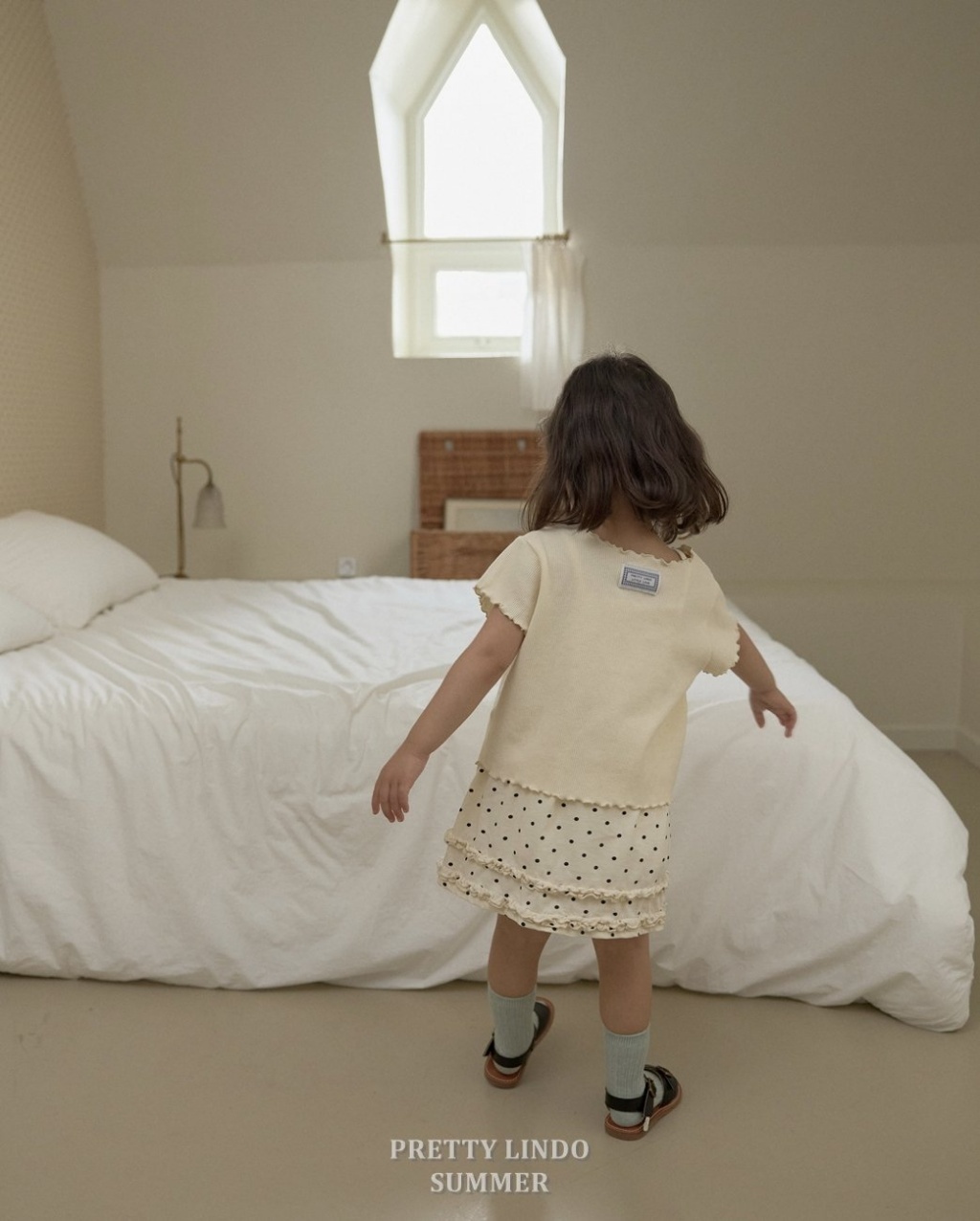 正韓夏Lindo 兩色簡約木耳上衣