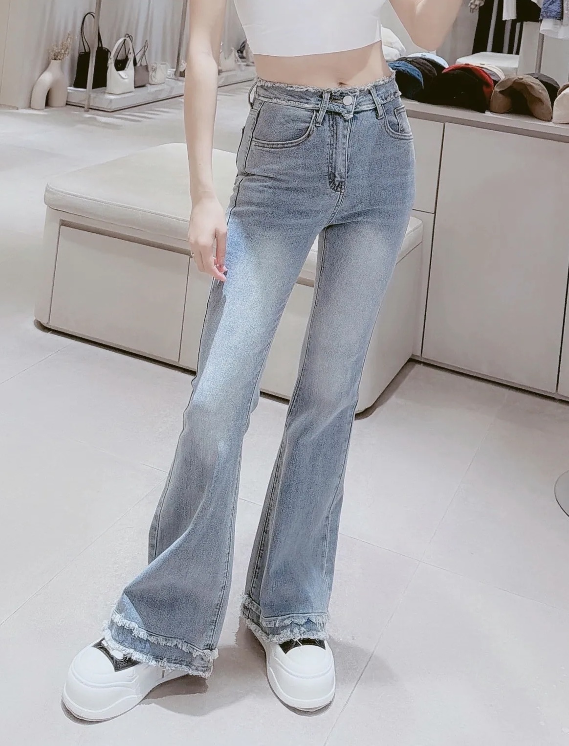 鬚鬚牛仔喇叭褲 8049淺藍 8051黑