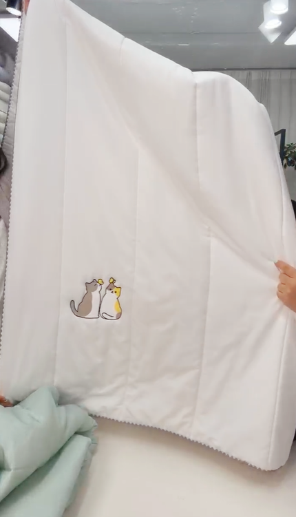 韓國棉被 相親相愛竹纖維刺繡貓貓-竹纖維（春夏薄被）
