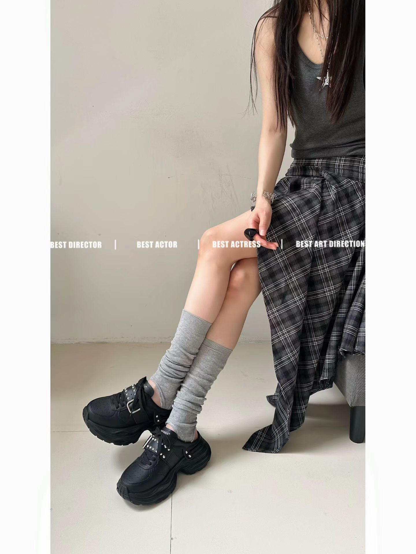 率性鉚釘厚底拖