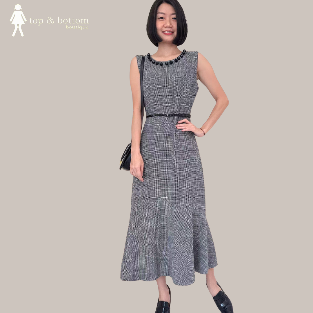 SLEEVELESS CHECKED PENCIL DRESS WITH MERMAID HEM