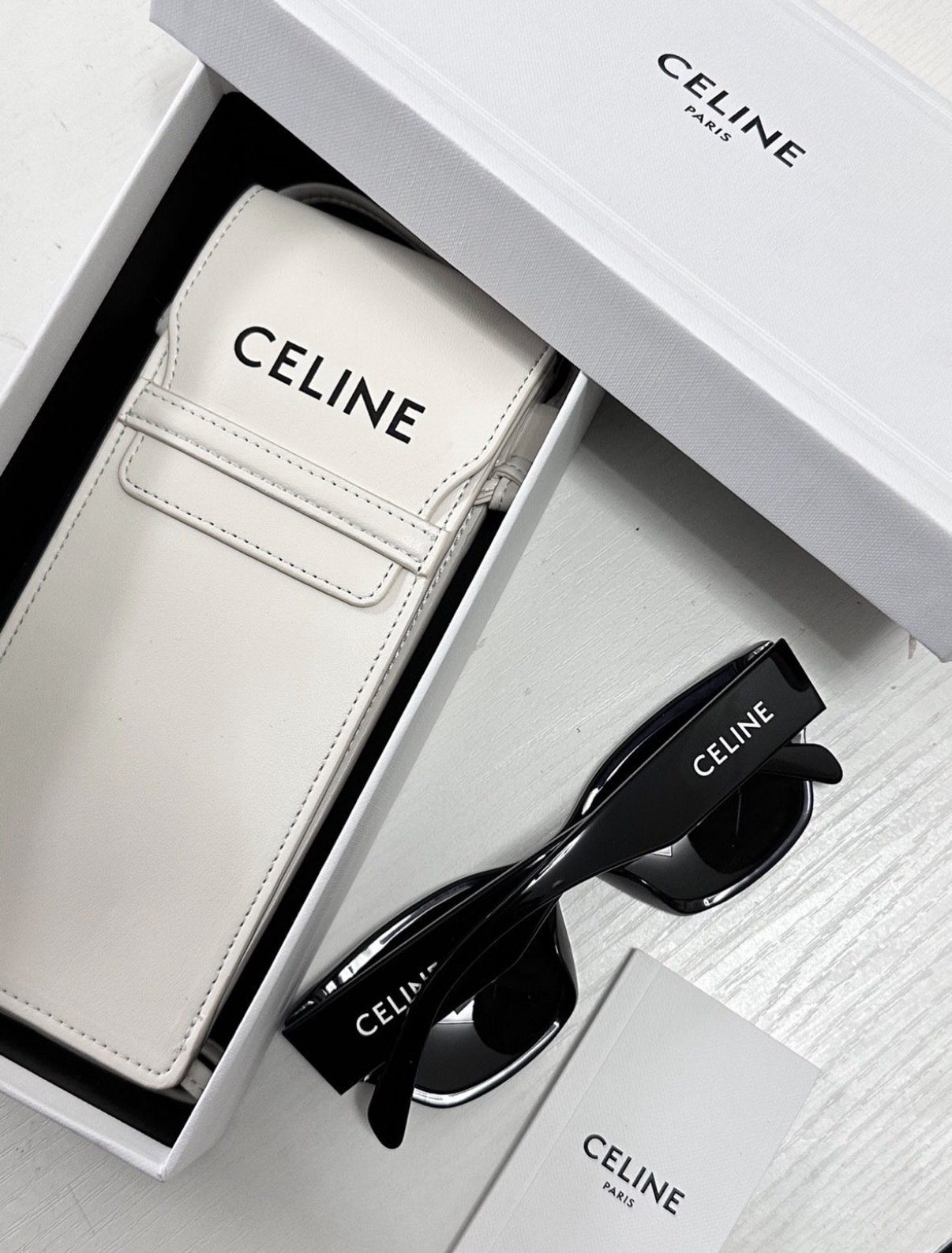 CELINE MONOCHROMS 01 方形墨鏡 附限量 CELINE奶油小包 或 咖啡色手包