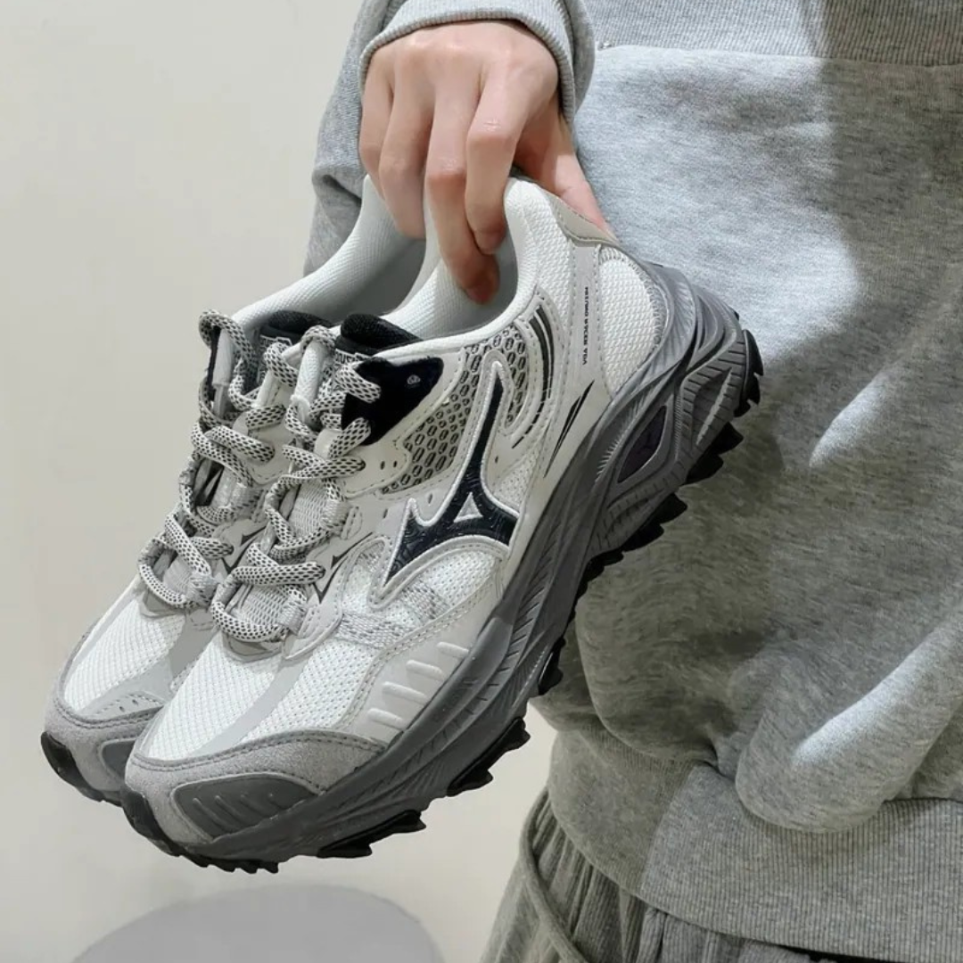 "代購" Mizuno Racer ADV Grey 復古 緩震 透氣 淺灰 D1GH241223