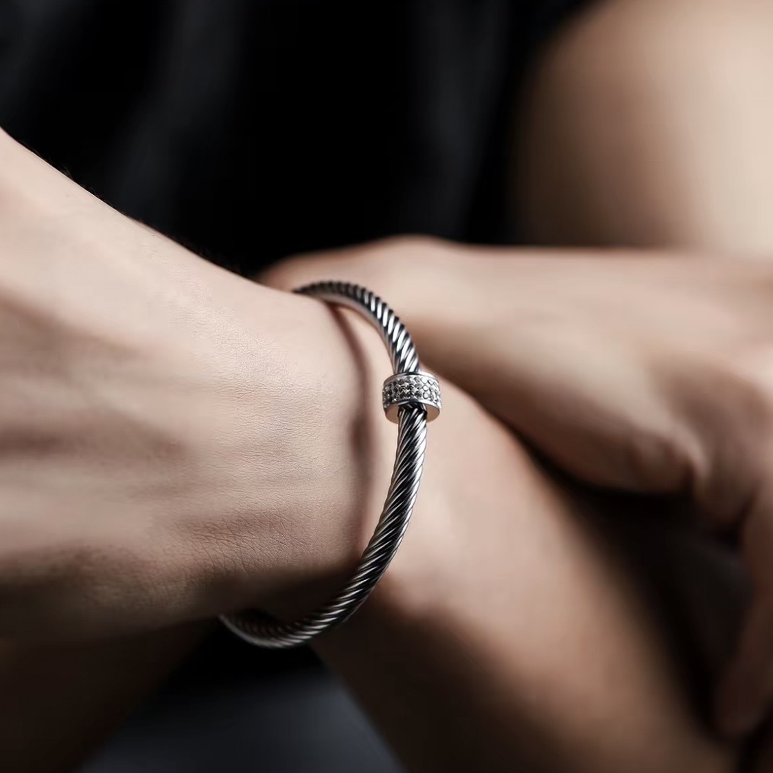 『代購商品』BKBU 星鑽 歐美百搭 不掉色鈦鋼 可調節手鐲 BK-SZW834