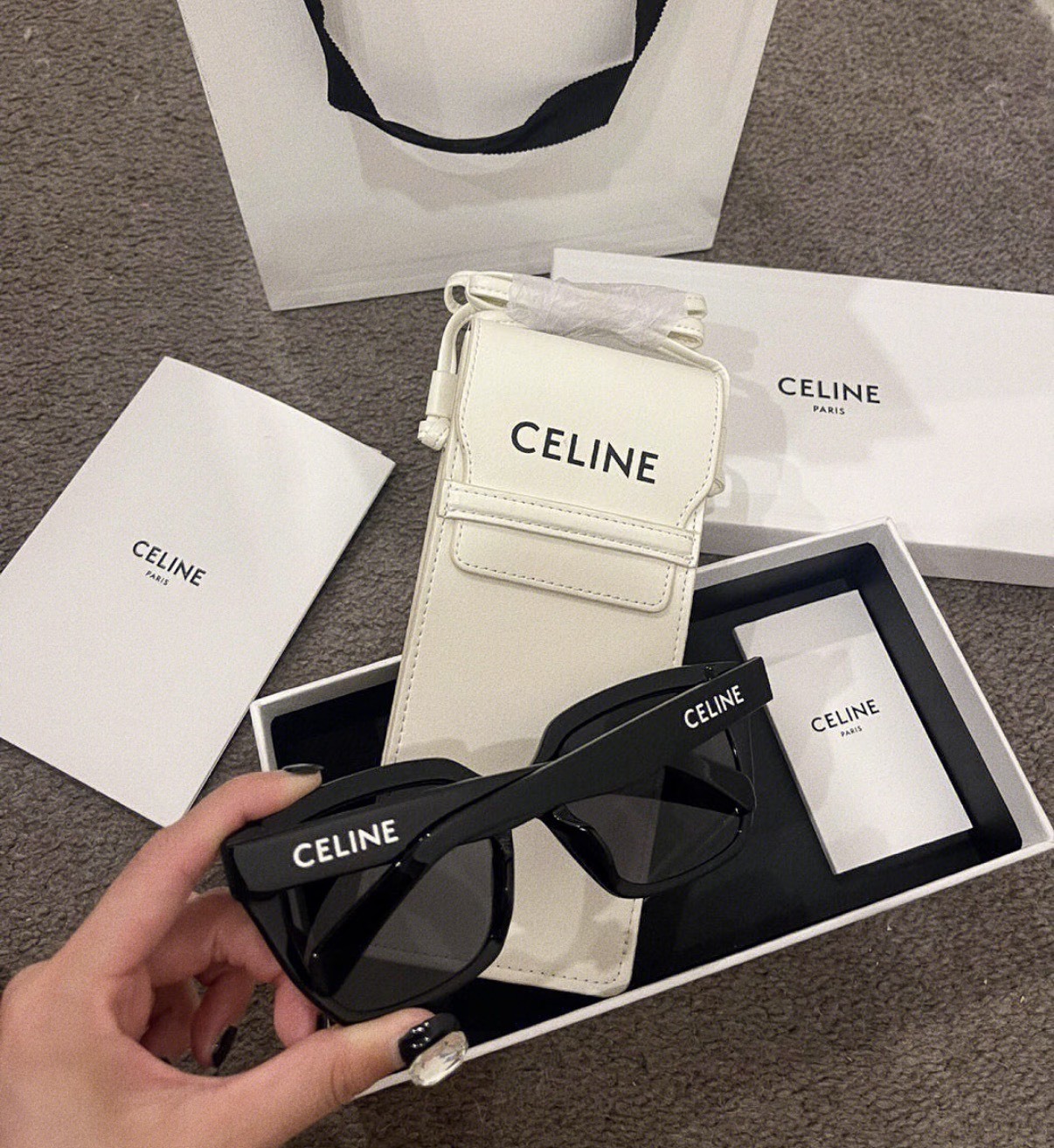 CELINE 經典方形墨鏡 附限量 CELINE奶油小包 或 咖啡色手包