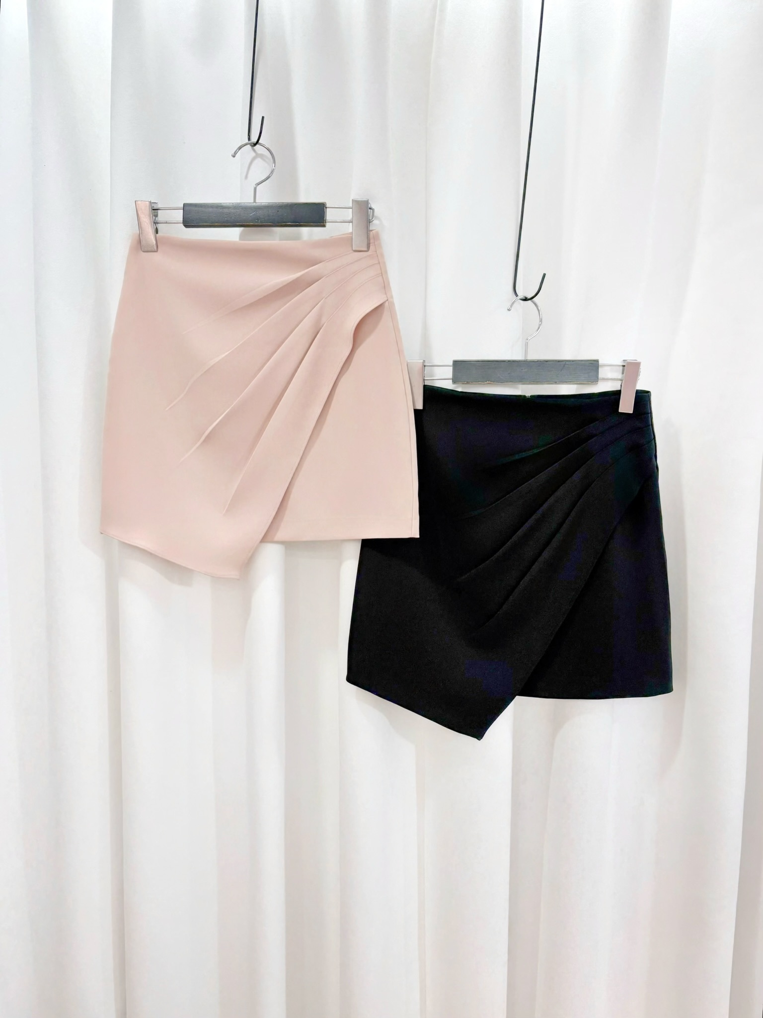 側抓摺修身窄裙