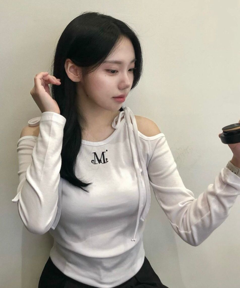 #預購 🇰🇷韓國26春夏 MUCENT 綁帶露肩羅紋長袖 3色 M17