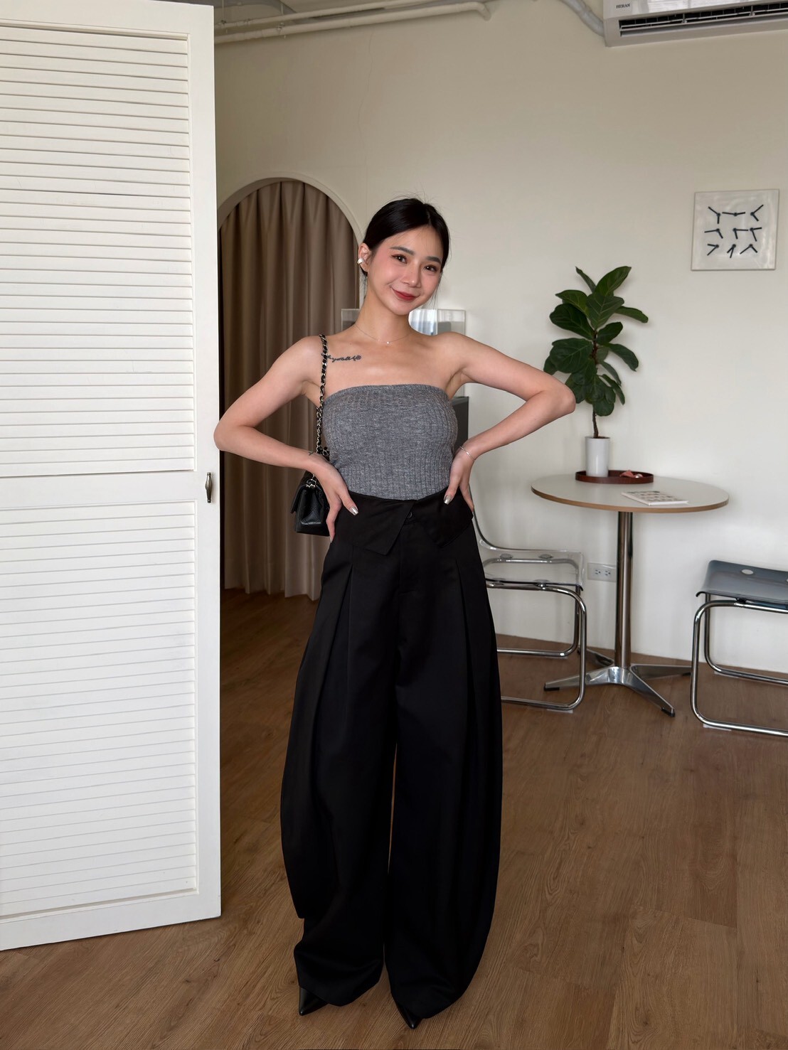 褲頭反折造型西裝繭型褲