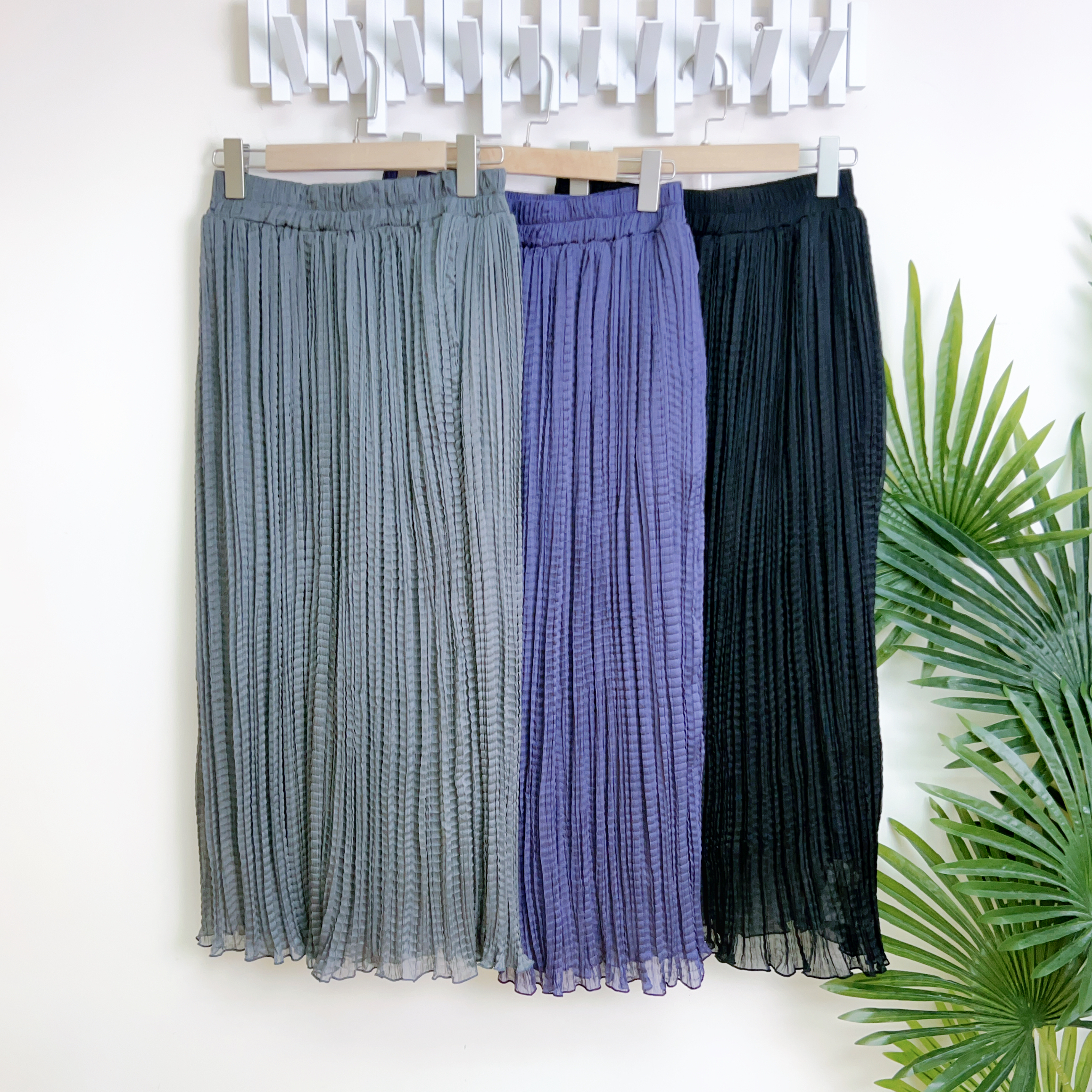 雪紡壓褶橡筋腰半截裙(腰26-44 臀54長34 吋 )26047#1704clo